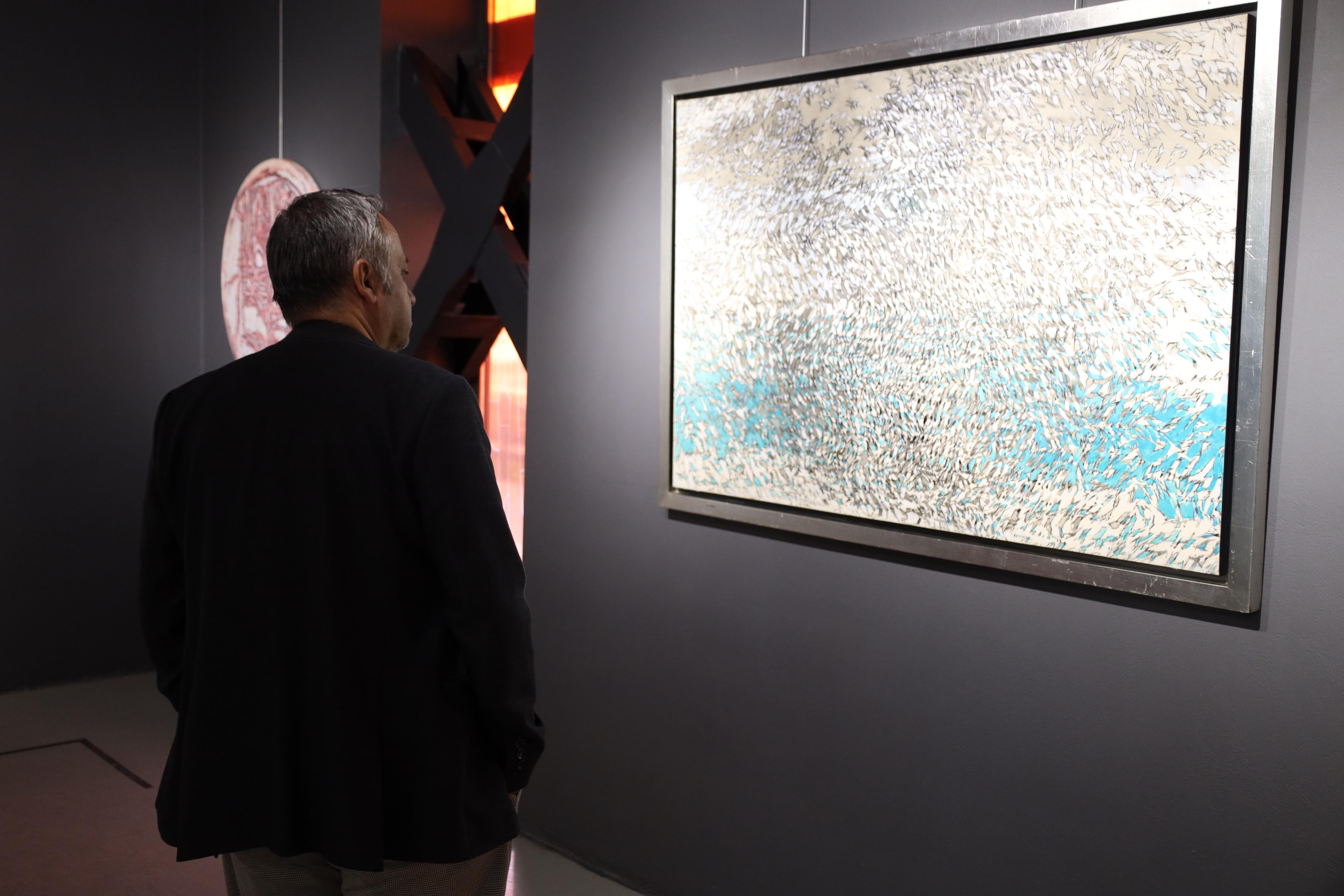 Ressam Devrim Erbil’in ‘Yatay Derinlik’ sergisi OSM’de kapılarını açtı