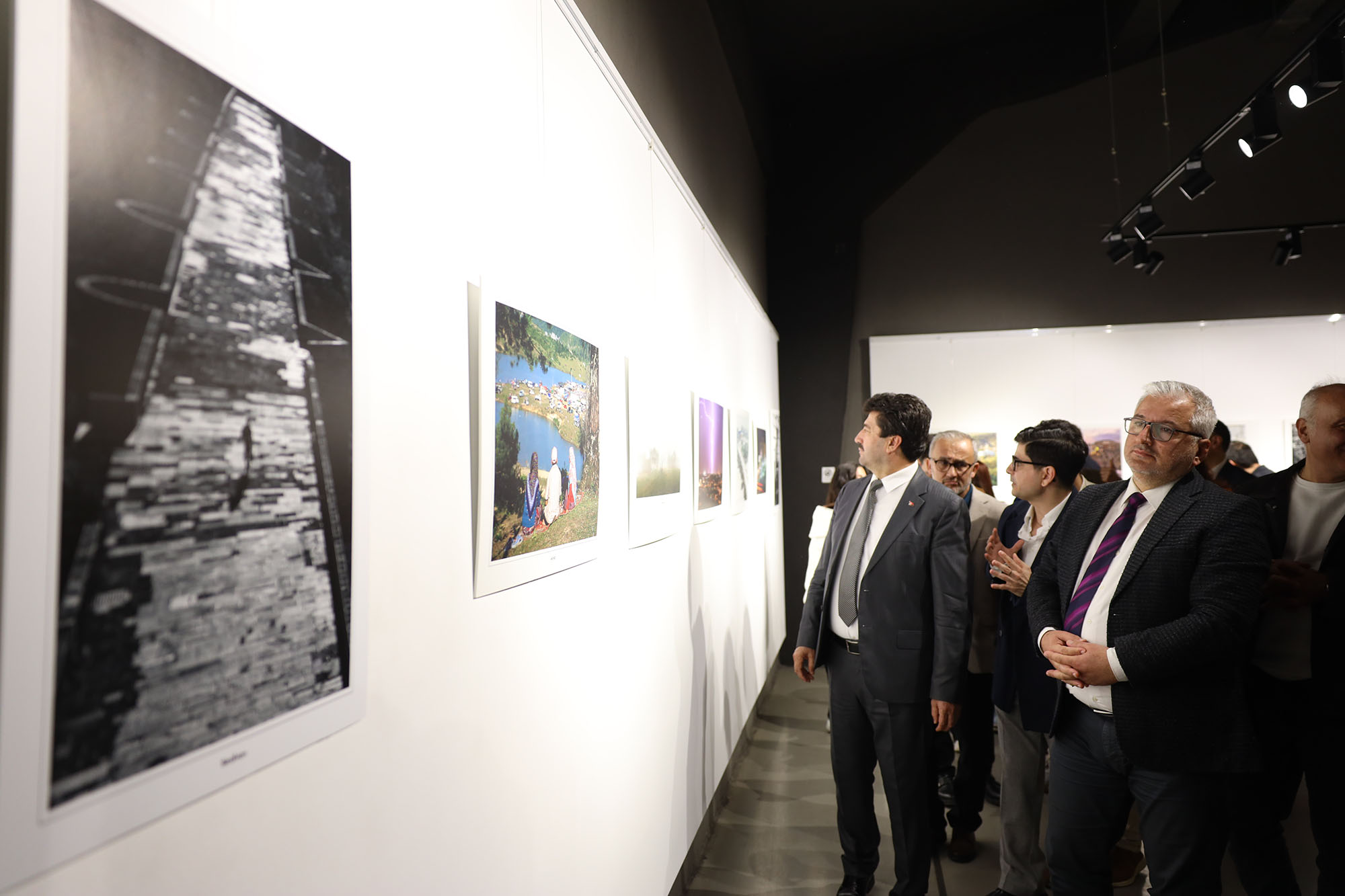 Sakarya’nın kültürünü yansıtan kareler OSM’de sanatseverle buluştu