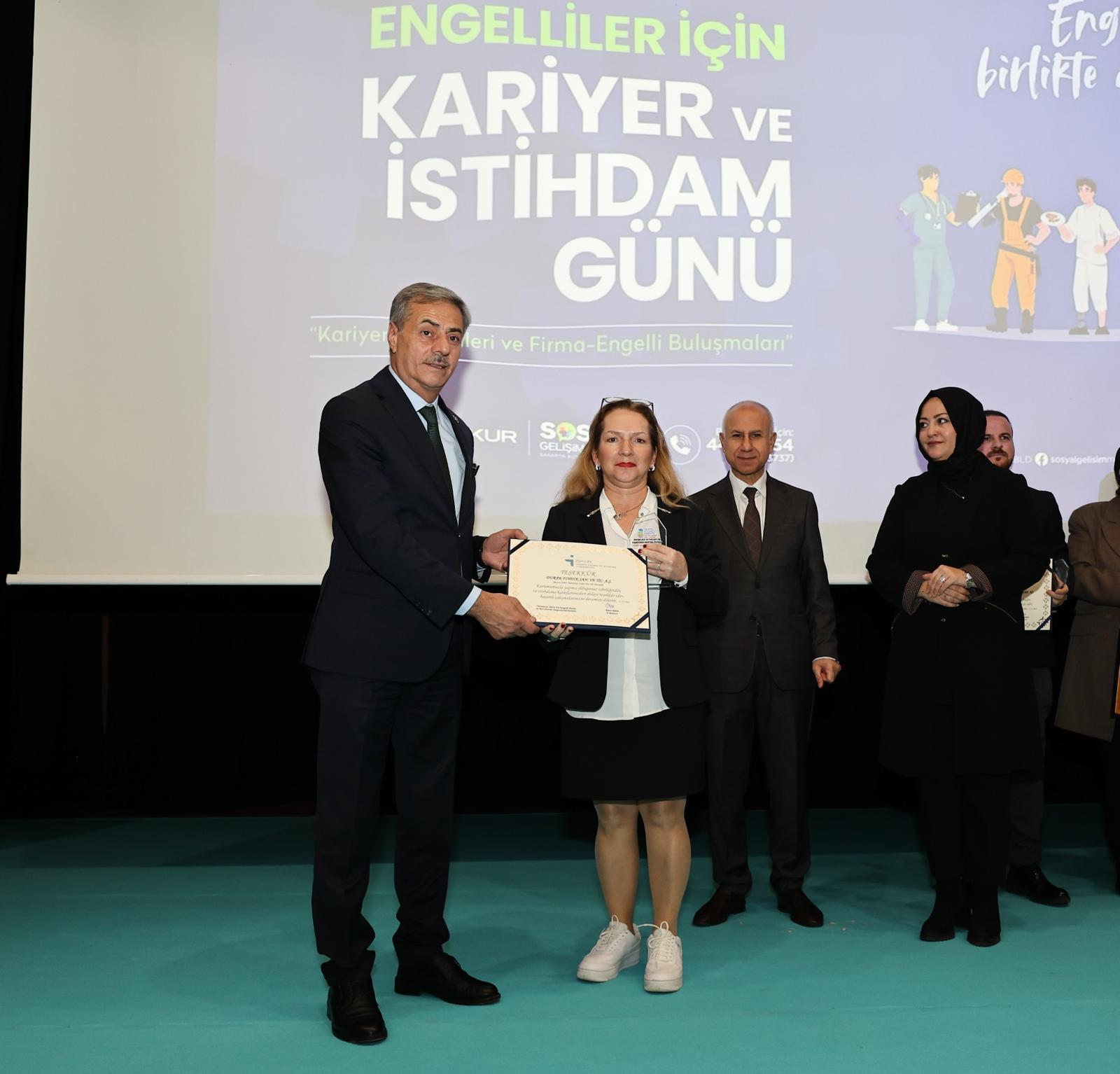 “Özel bireylerimiz gayreti ve azmiyle büyük başarılara imza atıyor”