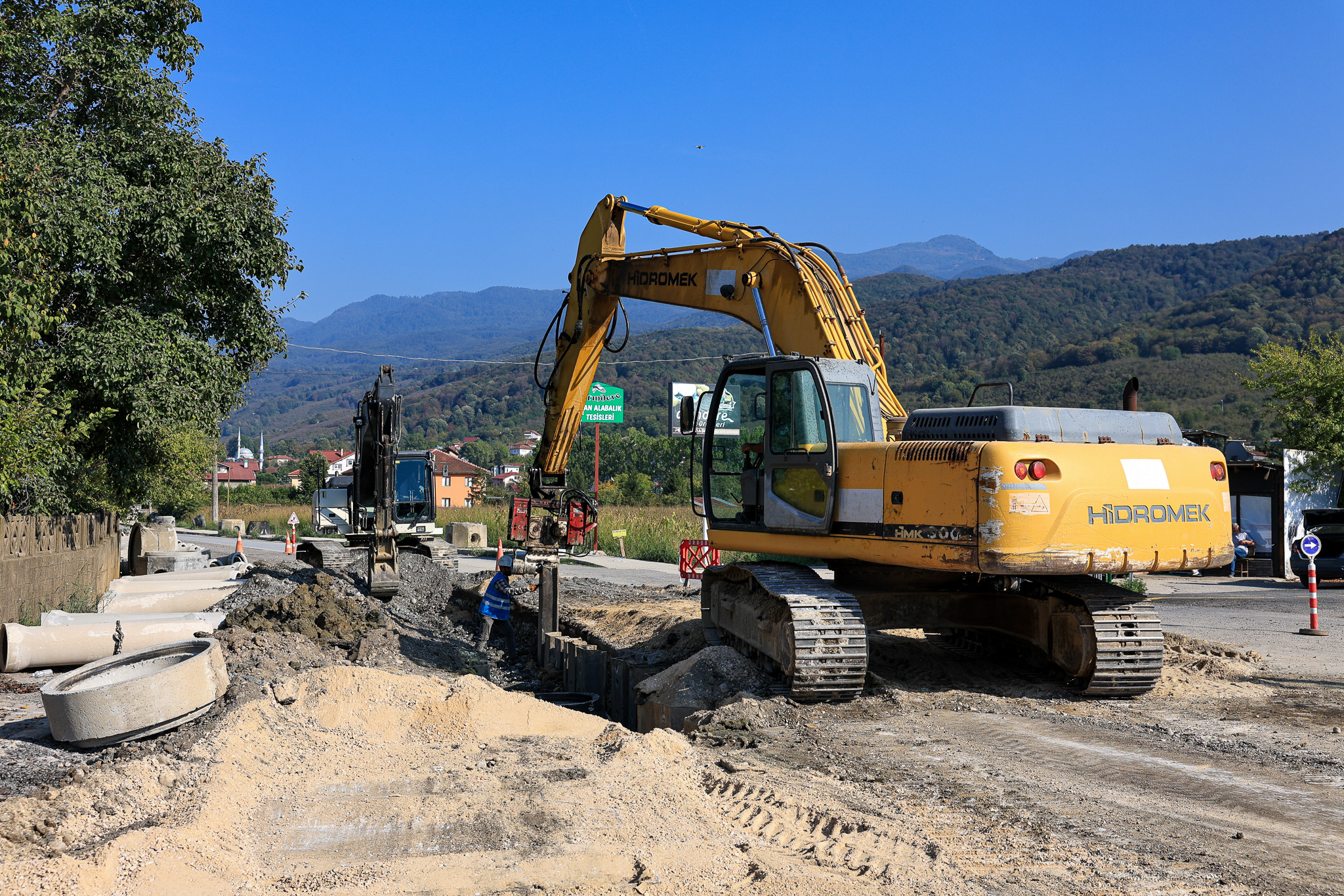 Akyazı’da 5 mahallenin altyapısı baştan sona yenilendi: Su kayıplarına geçit yok