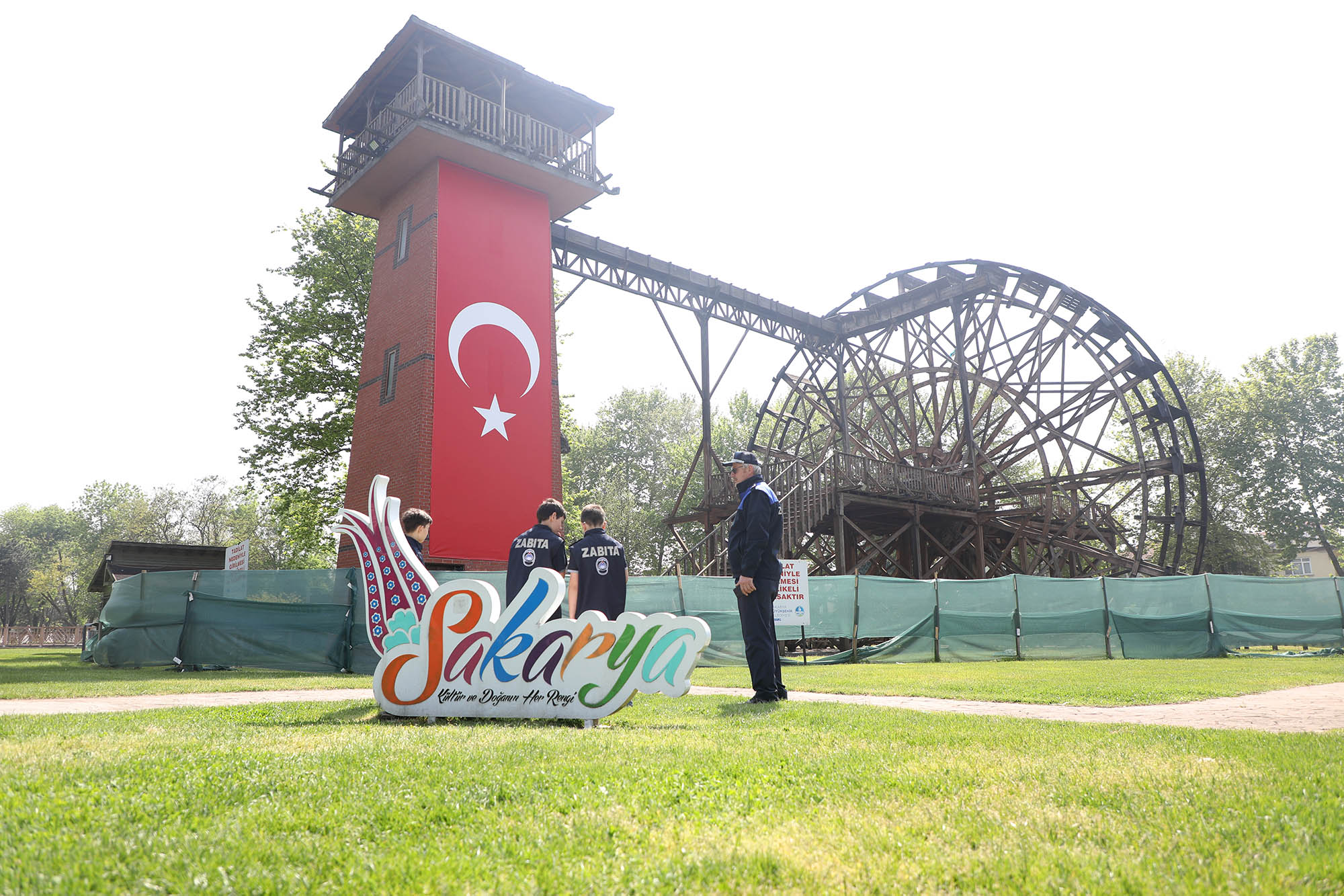 23 Nisan’da denetimleri minik zabıtalar yaptı
