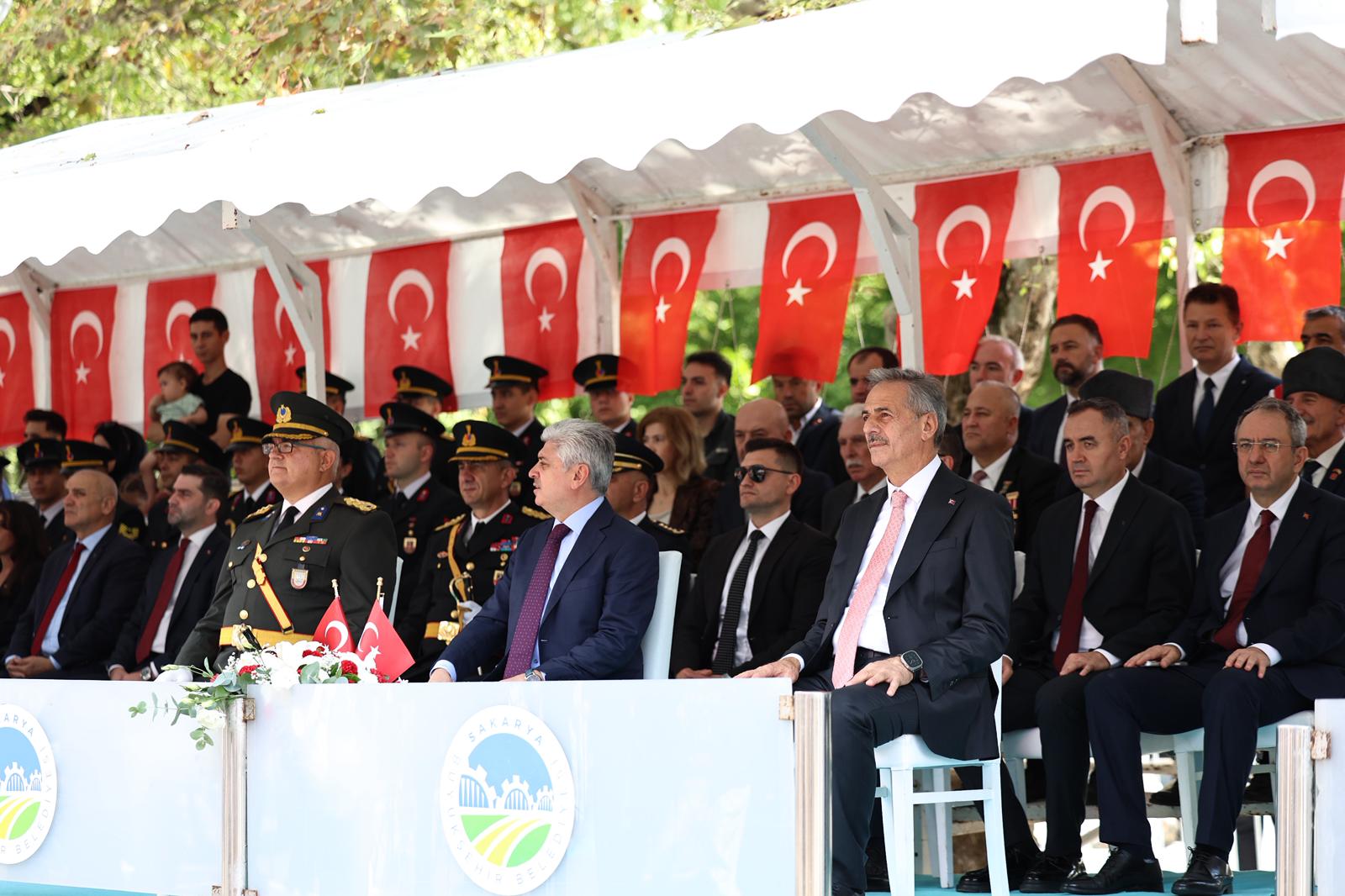 Alemdar, “Zafer coşkumuz ülkemizin dört bir yanında hiç eksilmesin”