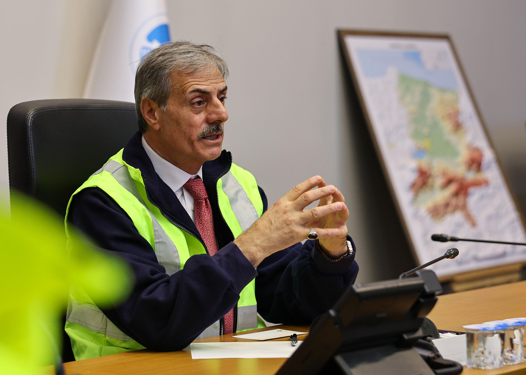 Yusuf Alemdar’dan AKOM’da ‘kar’ gündemli toplantı: “Kar yağışı boyunca teyakkuzda olacağız”