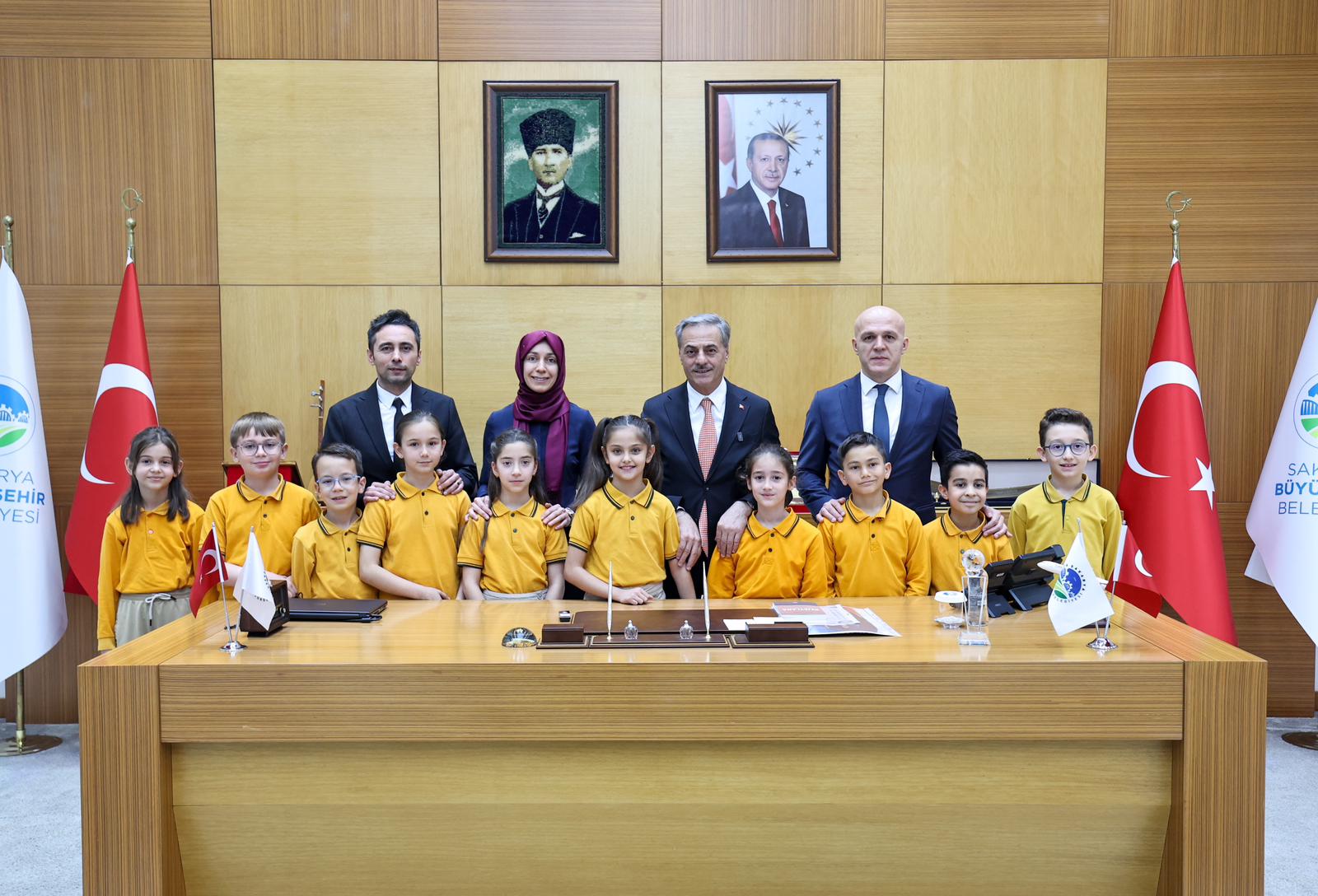 Yusuf Alemdar başkanlığı Elisa’ya devretti: “Hayal kurmaktan asla vazgeçmeyin”