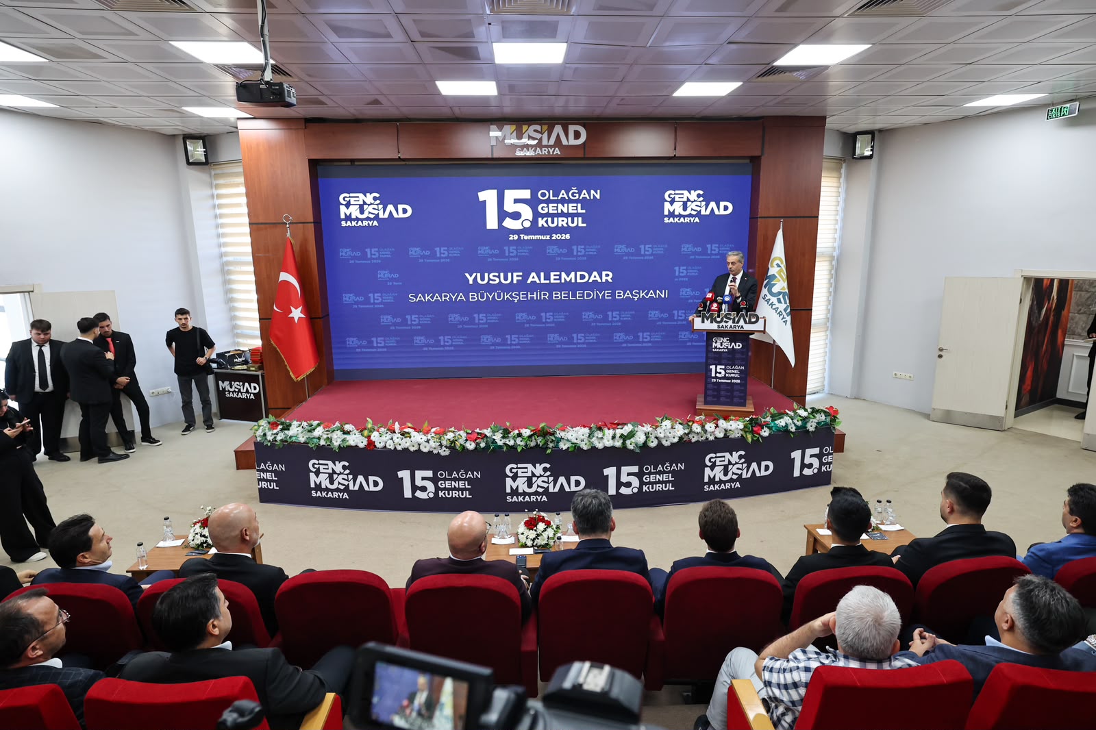 “Gençlerimize düğün salonu desteği sunacağız”