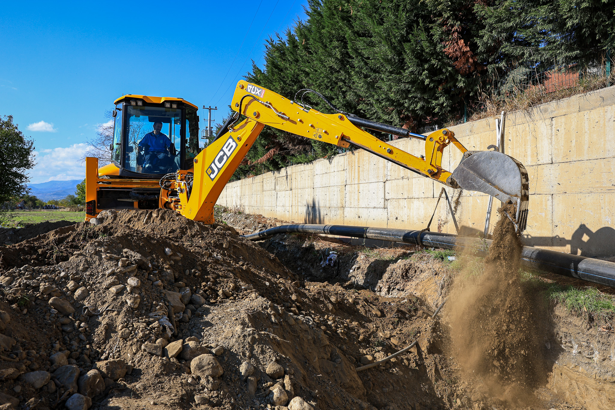 Geyve’de içme suyu iletim kapasitesi iki katına çıkarıldı