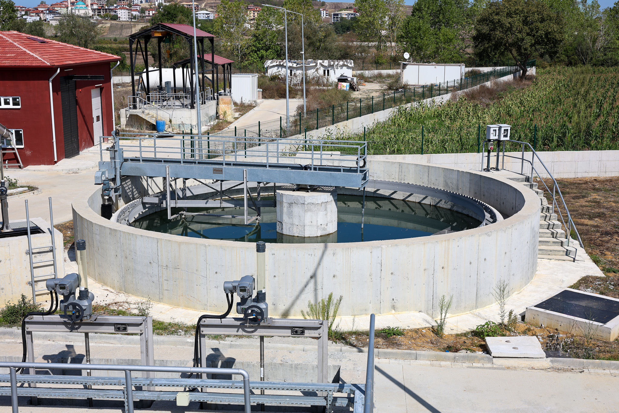 Kaynarca İleri Biyolojik Arıtma Tesisi ve 50 kilometrelik hat çalışmaya başladı