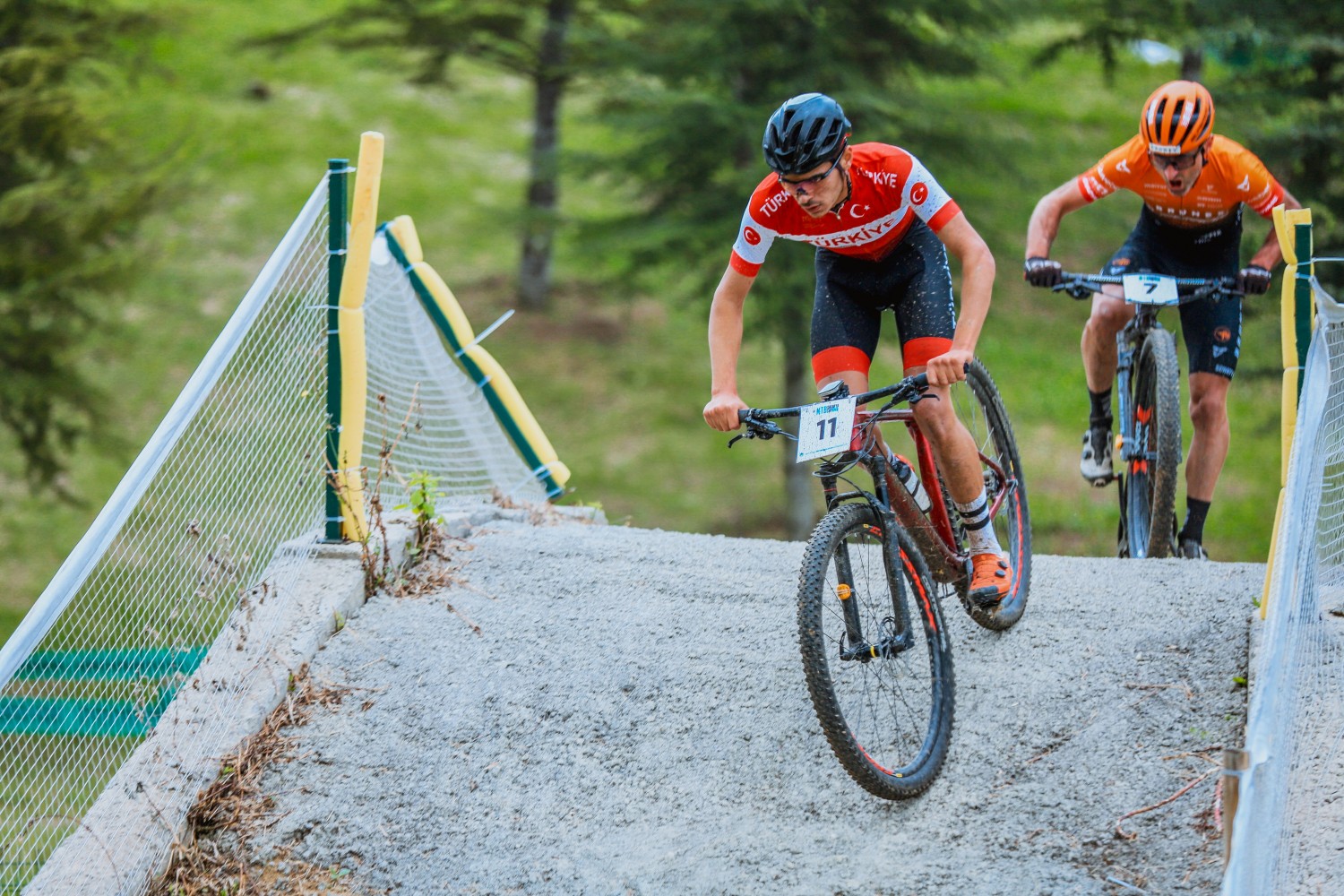 Ayçiçeği Bisiklet Vadisi’nde kıyasıya rekabet; MTB Cup’ta şampiyonlar belli oldu