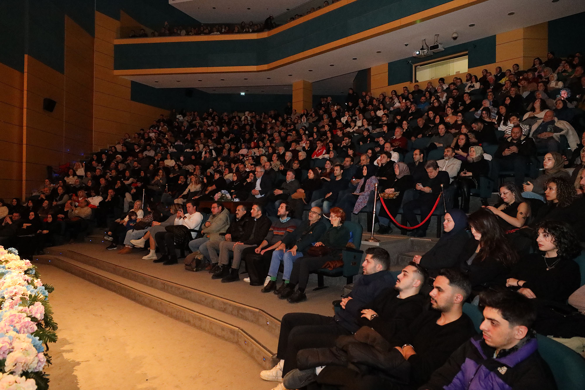 Türk Rock Müziğinin efsaneleri unutulmaz bir konserle anıldı