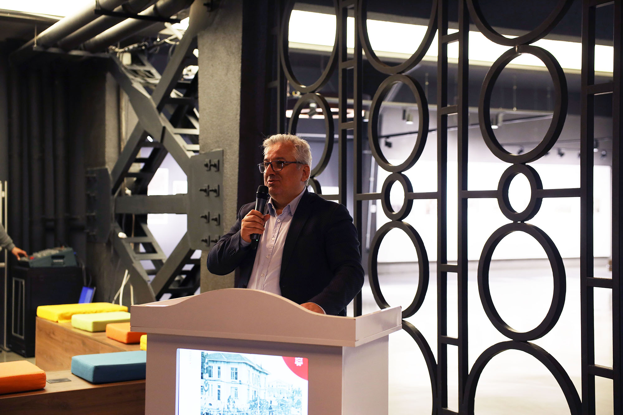 “Adapazarı’nda Bayramlar” sergisi geçmişin coşkusunu bugüne taşıyor