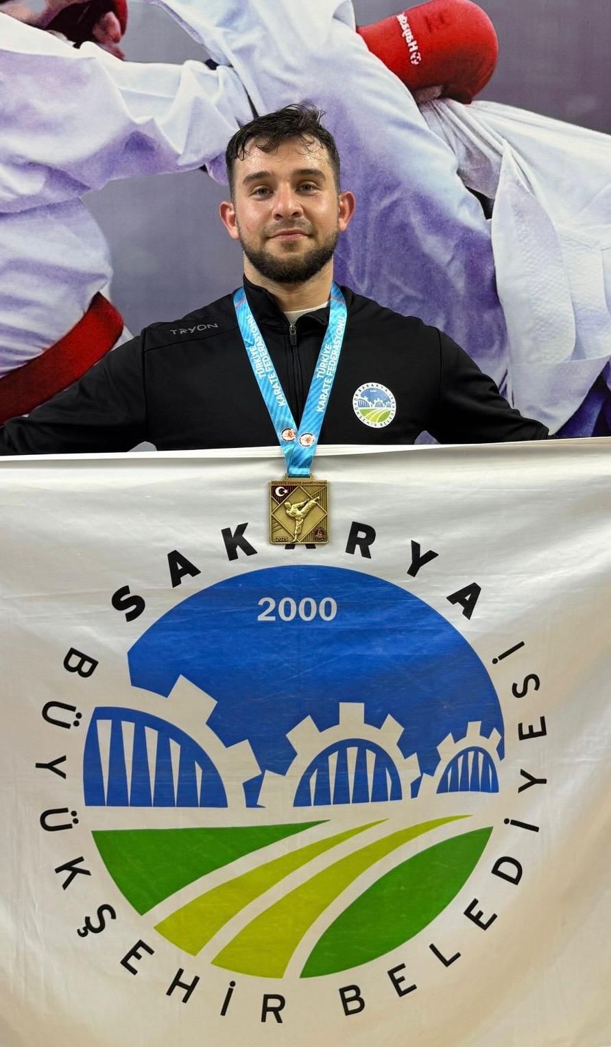 Büyükşehir sporcularından en özel dereceler
