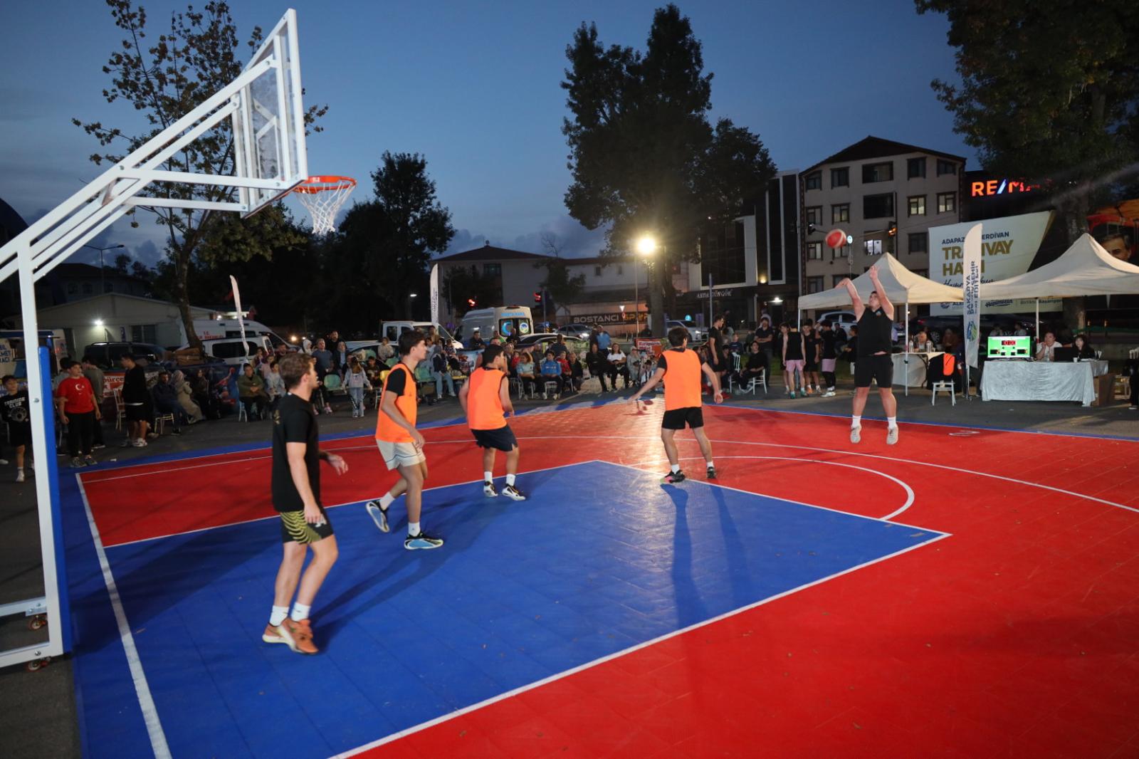 Aziz Duran Parkı’nda 3x3 sokak basketbolu şöleni: 250’den fazla sporcu parkede ter döktü