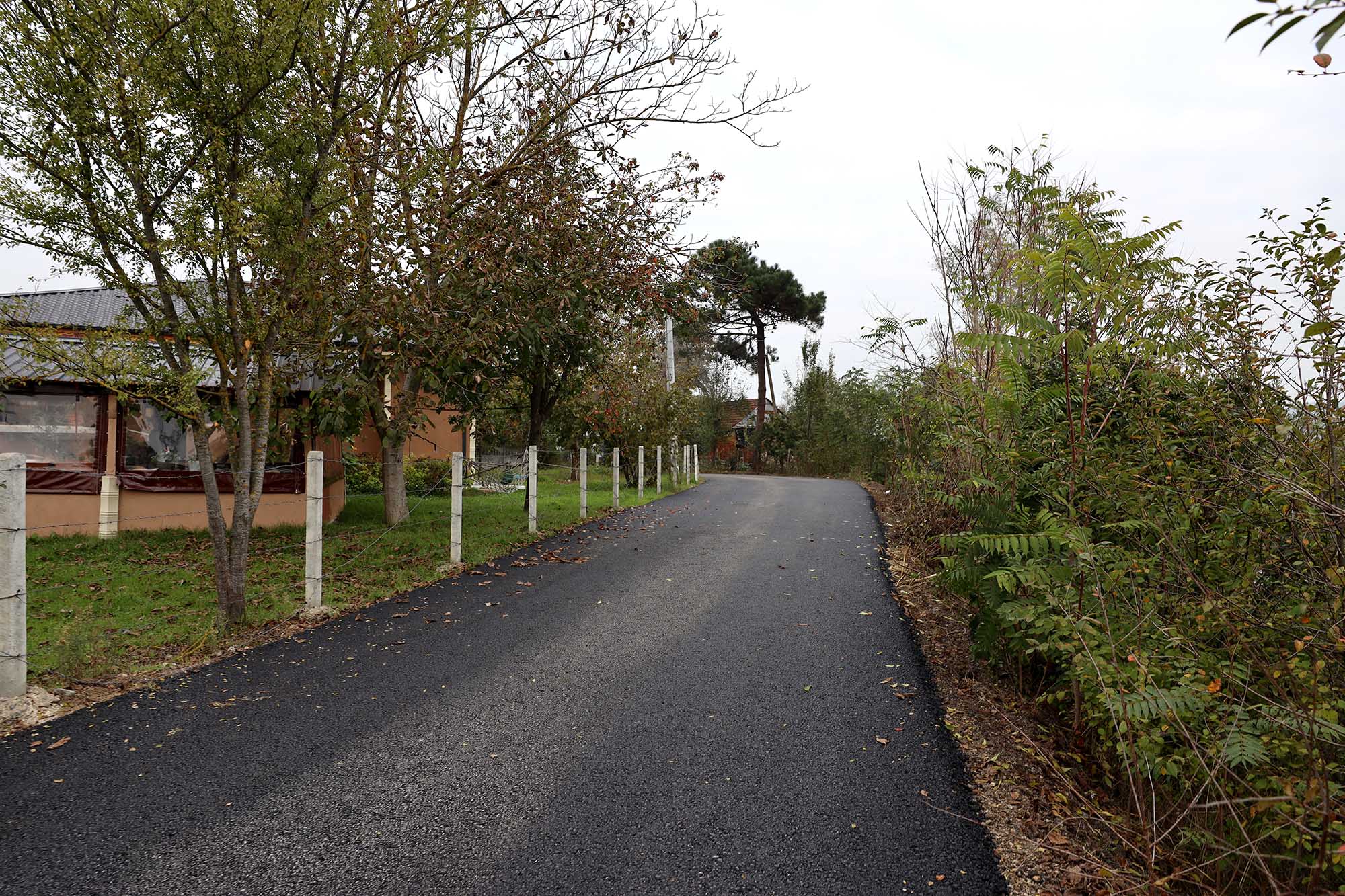 Karasu’da 2 mahalle daha Büyükşehir’le yenilendi