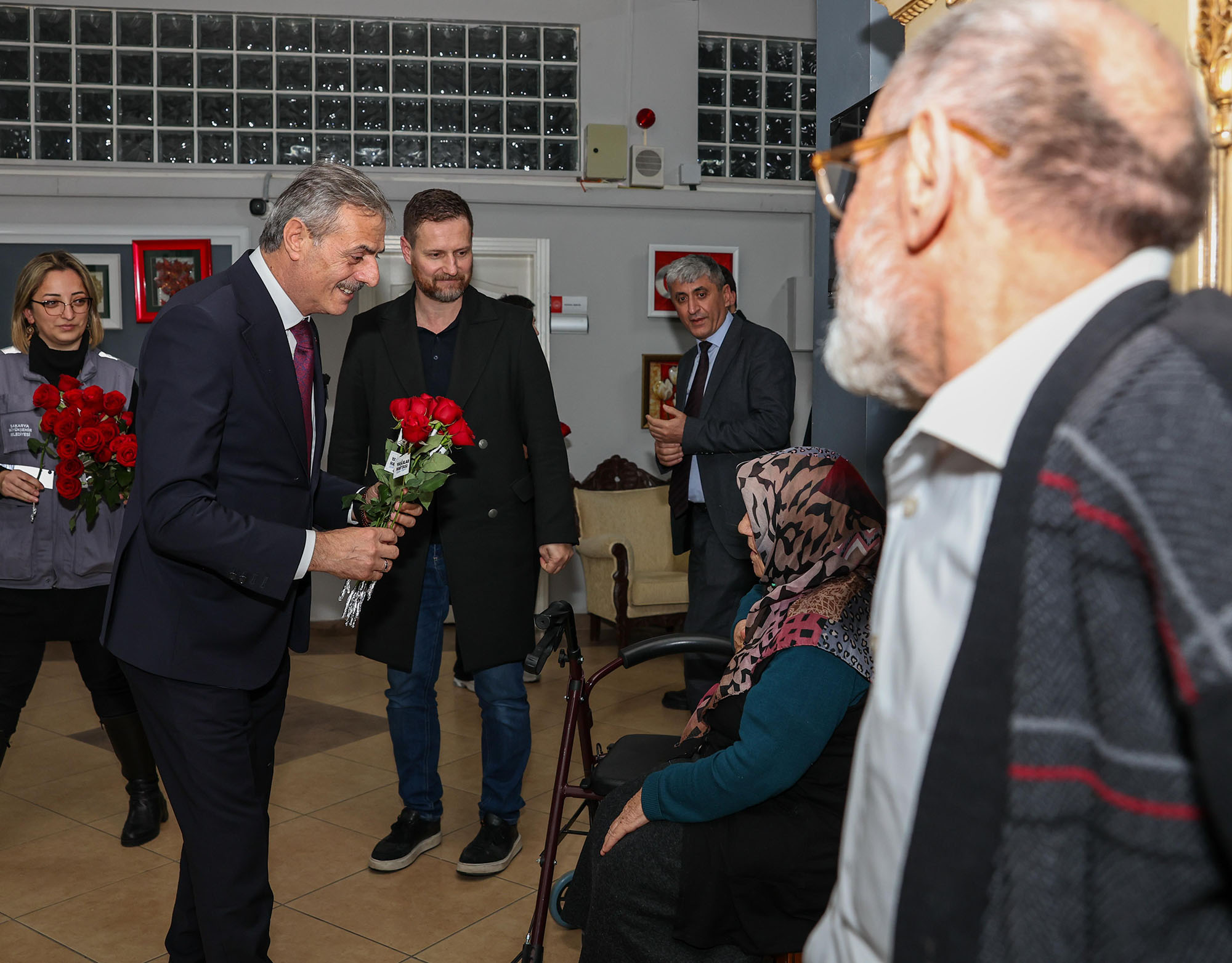 Yusuf Alemdar’dan eli öpülesi büyüklere anlamlı ziyaret: “Tecrübelerinizle bize daima yol gösterici oldunuz”