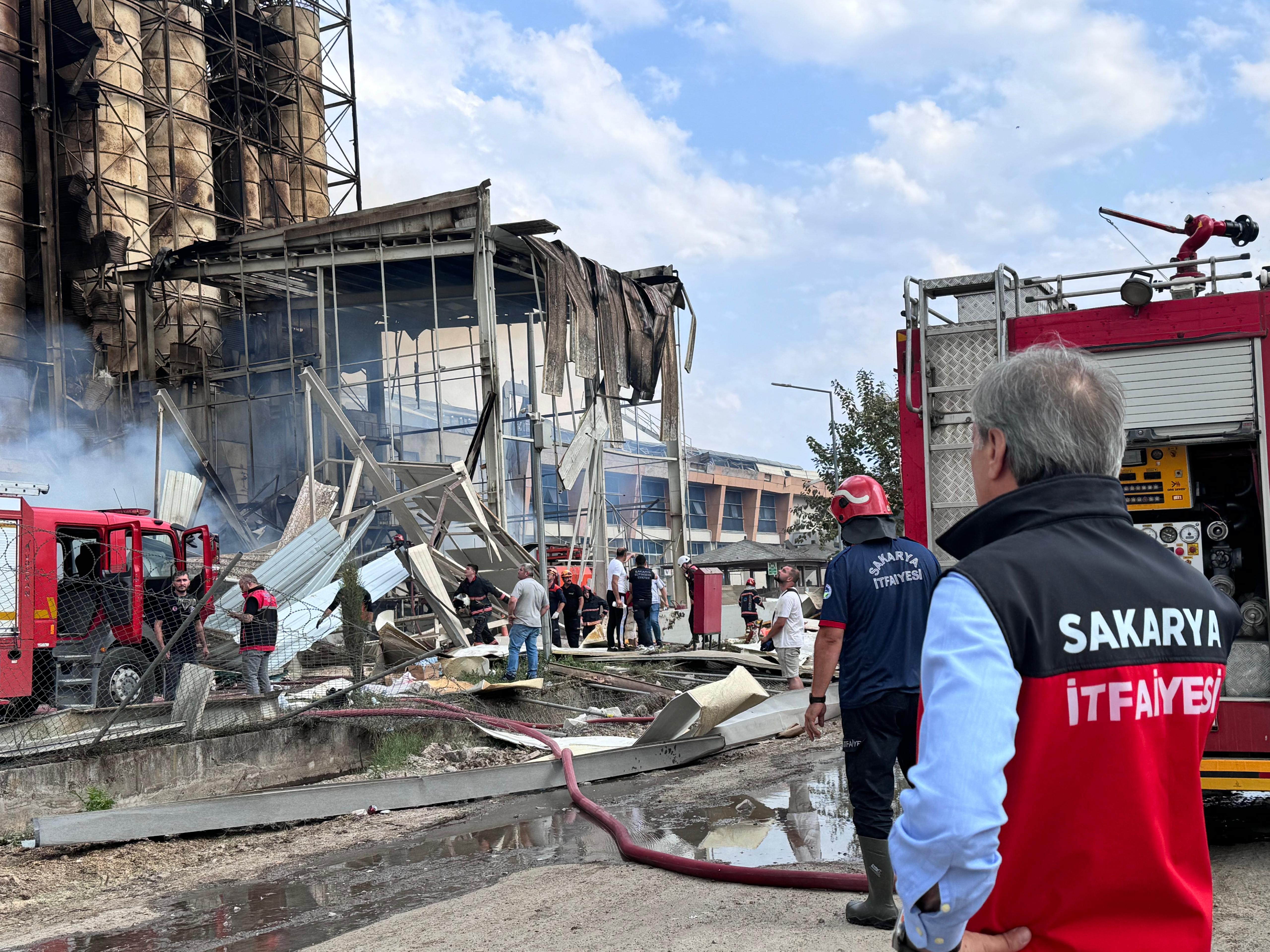 Büyükşehir’in ateş savaşçıları 2024’te yüzlerce cana ‘nefes’ oldu: Her dakika, her saniye teyakkuzda 