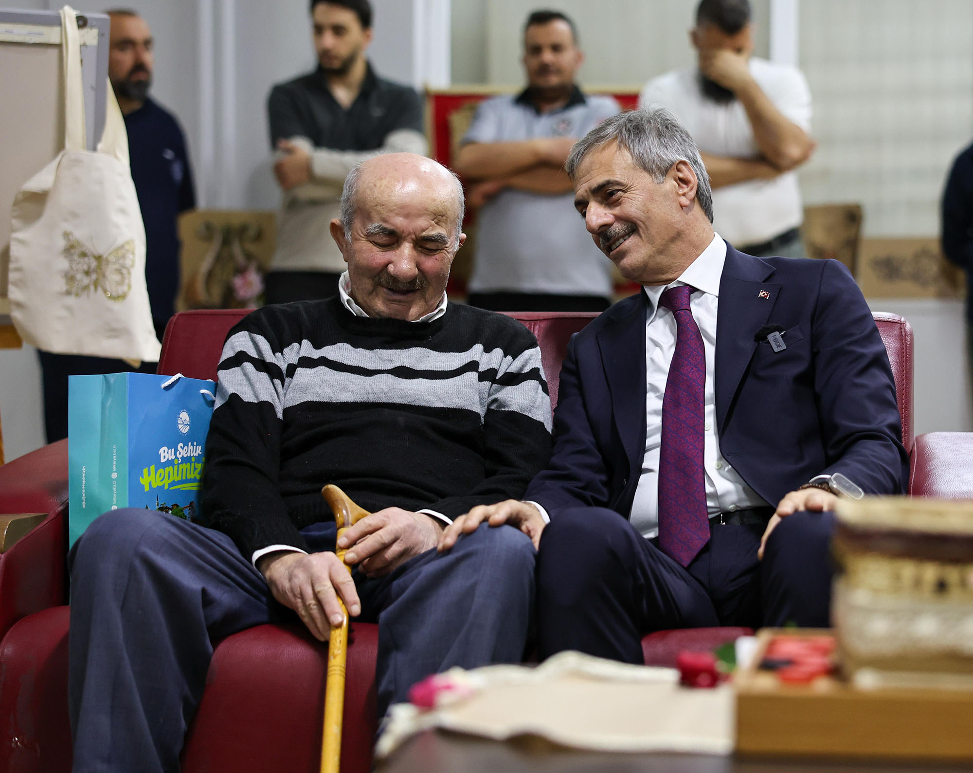 Yusuf Alemdar’dan eli öpülesi büyüklere anlamlı ziyaret: “Tecrübelerinizle bize daima yol gösterici oldunuz”