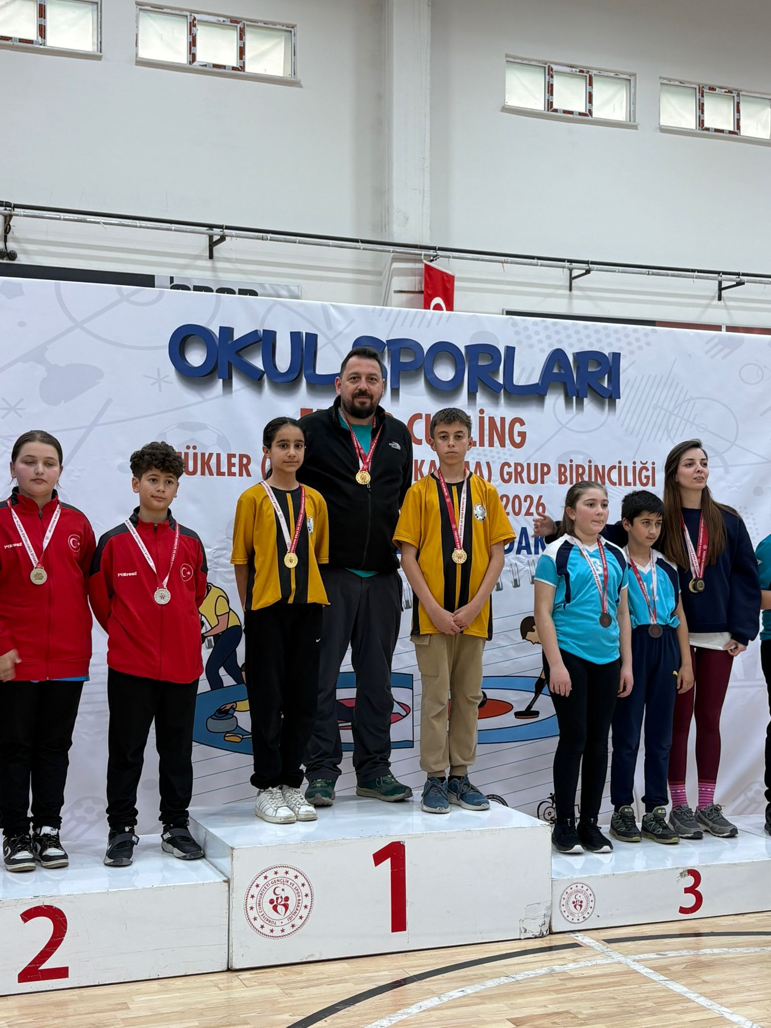 Büyükşehirli sporcular farklı branşlarda kürsüde