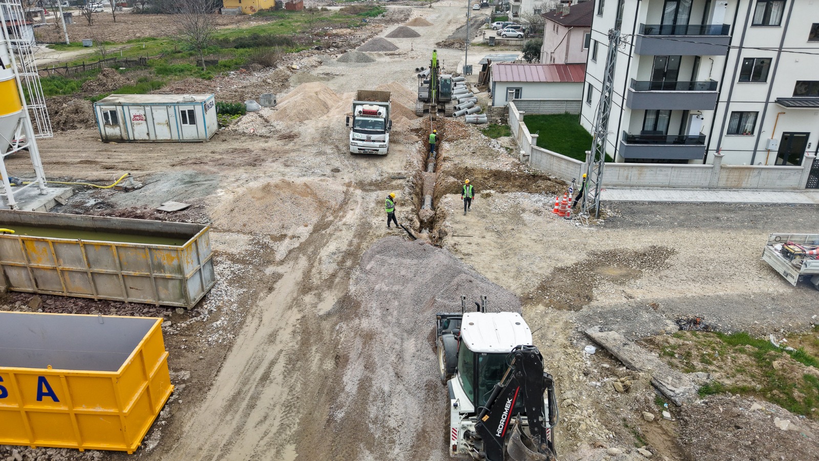 Arifiye Hanlı Mahallesi’ne yeni yağmur suyu ve atık su altyapısı kazandırılıyor
