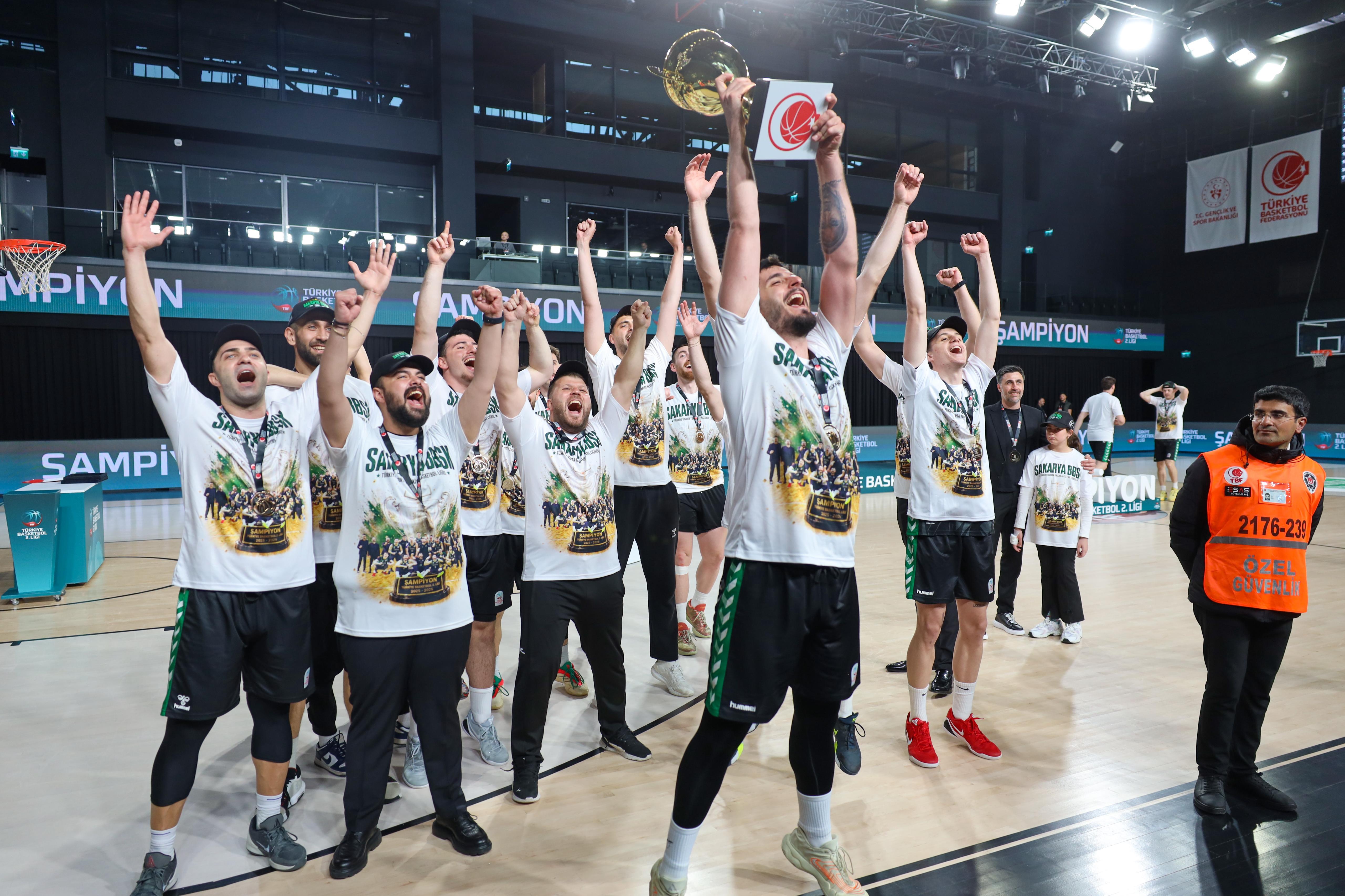 Şampiyon Büyükşehir Basketbol!