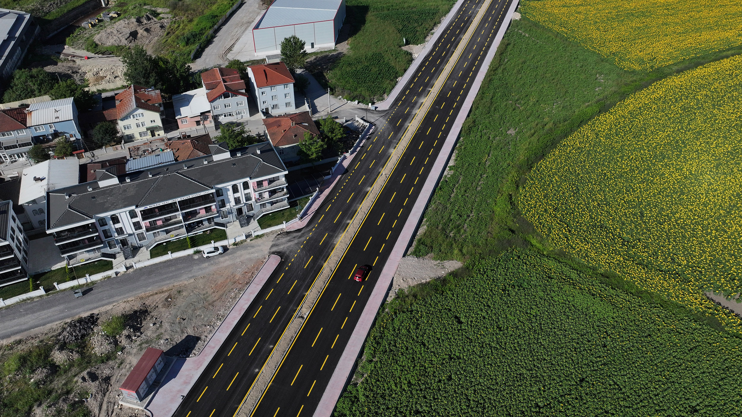 Şehir merkezi-Yenikent bağlantısında çizgiler tamam, yol ulaşıma açıldı