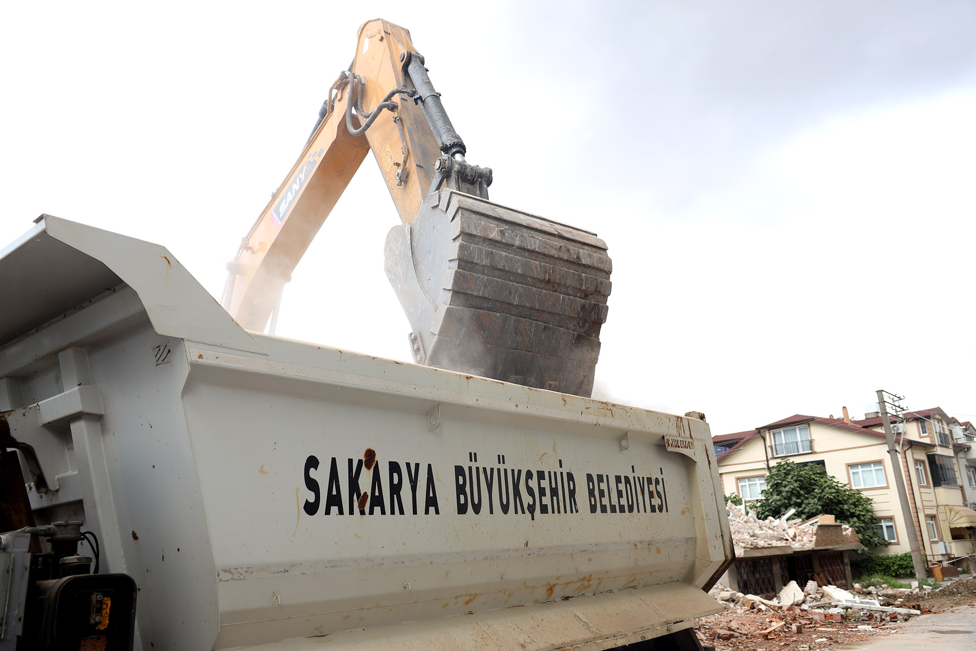 Muhsin Yazıcıoğlu Bulvarı ile Çark Caddesi’ni birbirine bağlayacak arterde çalışmalar başladı