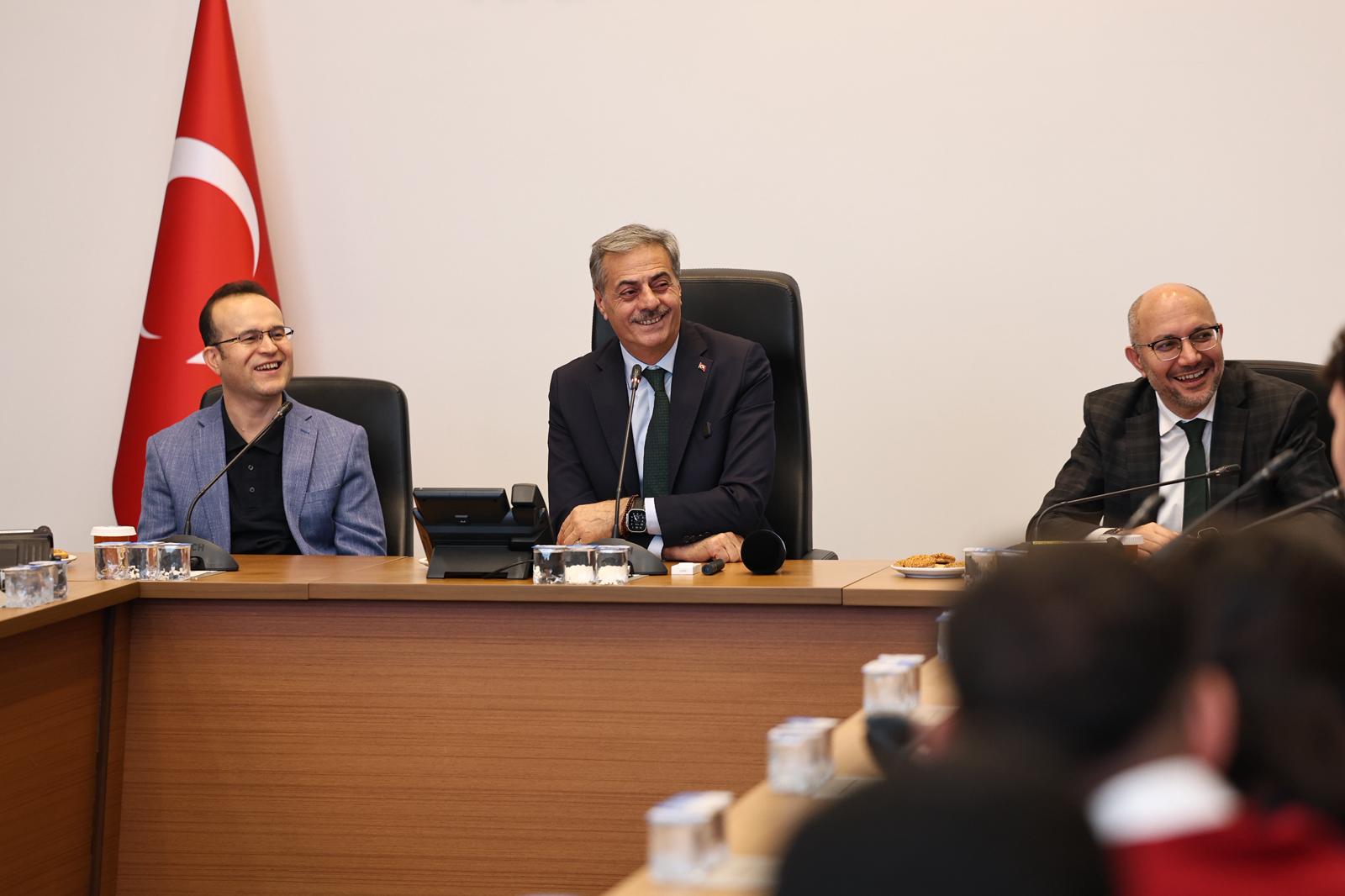 “Sakarya’yı geleceğin model şehirlerinden biri haline taşımak için gayretle çalışıyoruz”