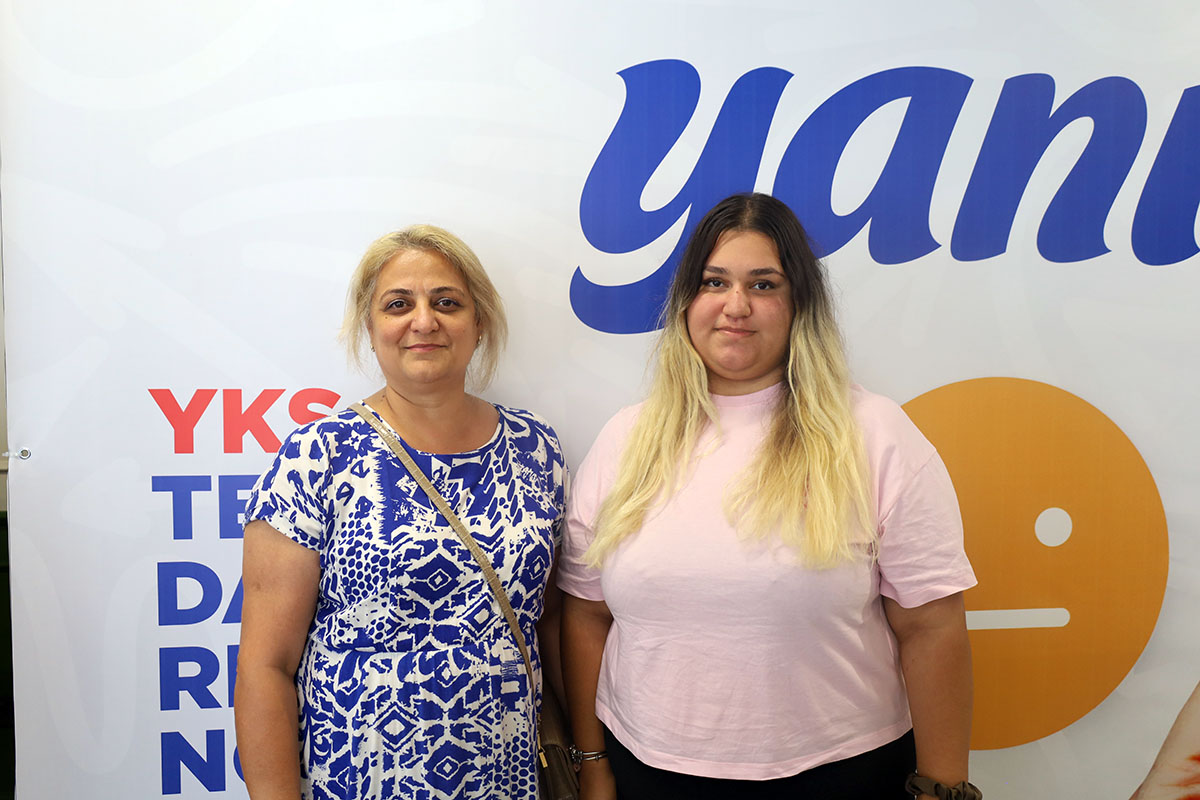 Gençlerin geleceğine yön verecek tercih desteği AKM’de başladı