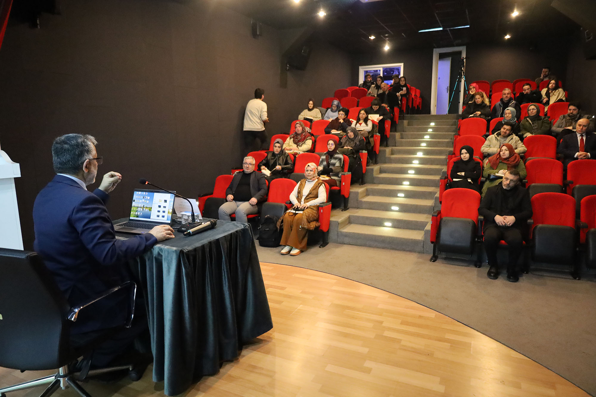 Evliya Çelebi’nin gözünden Sakarya: Prof. Dr. Hayati Develi OSM’de anlattı