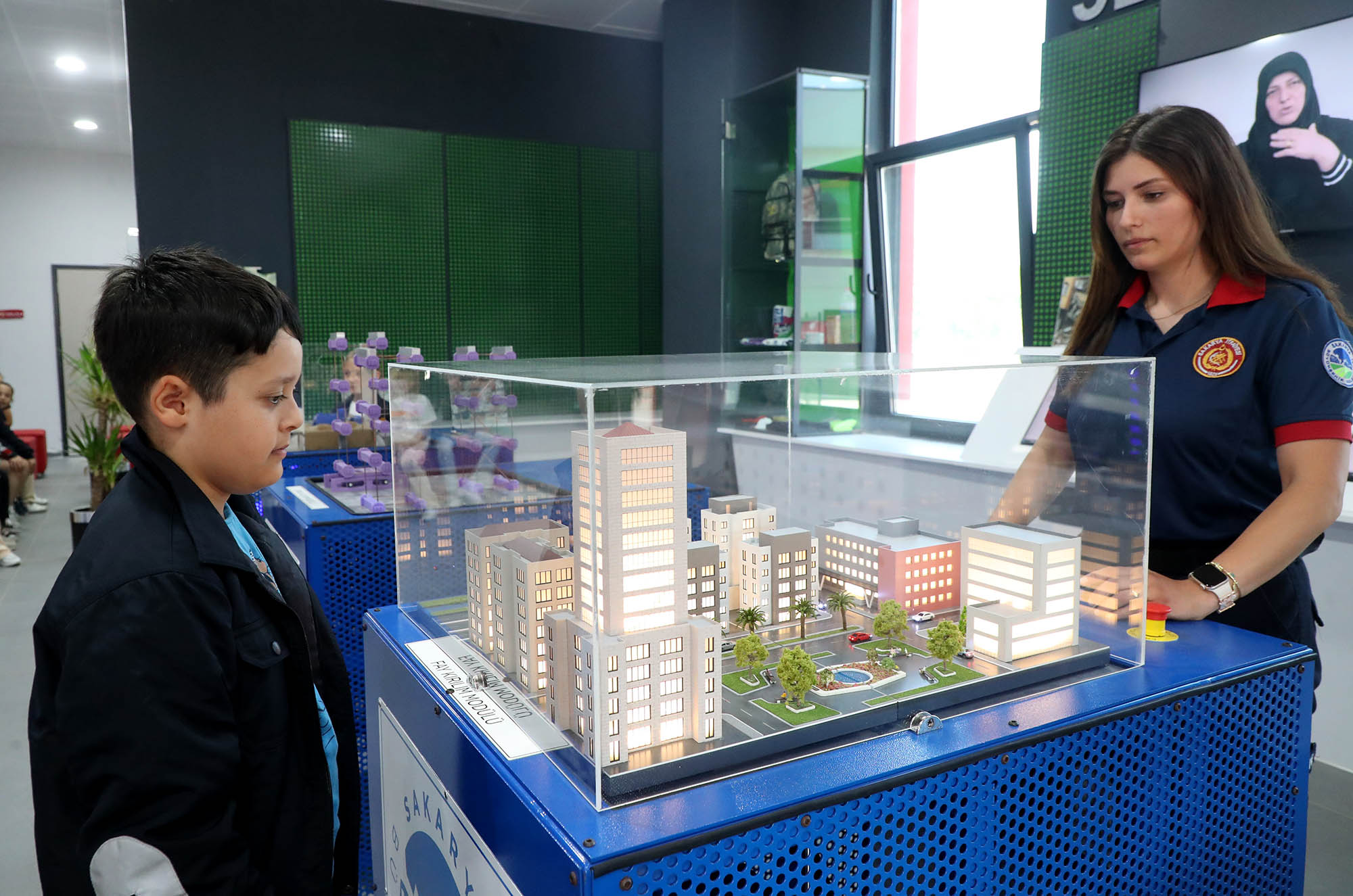 Geleceğin büyüklerine hayat kurtaracak eğitim: Afet bilinci kazanıyorlar