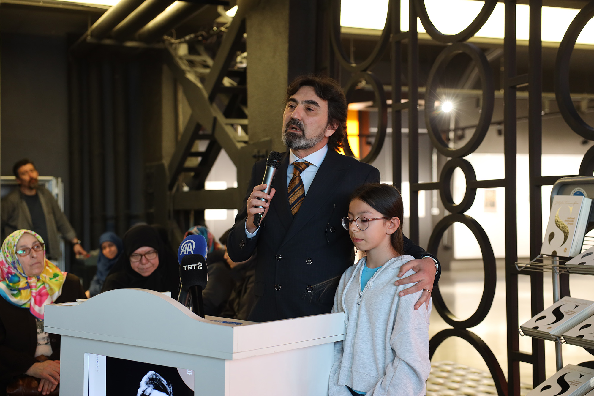 OSM’de vefa gecesi: Özdeyiş Yazarı Selahattin Şimşek eserleriyle anıldı