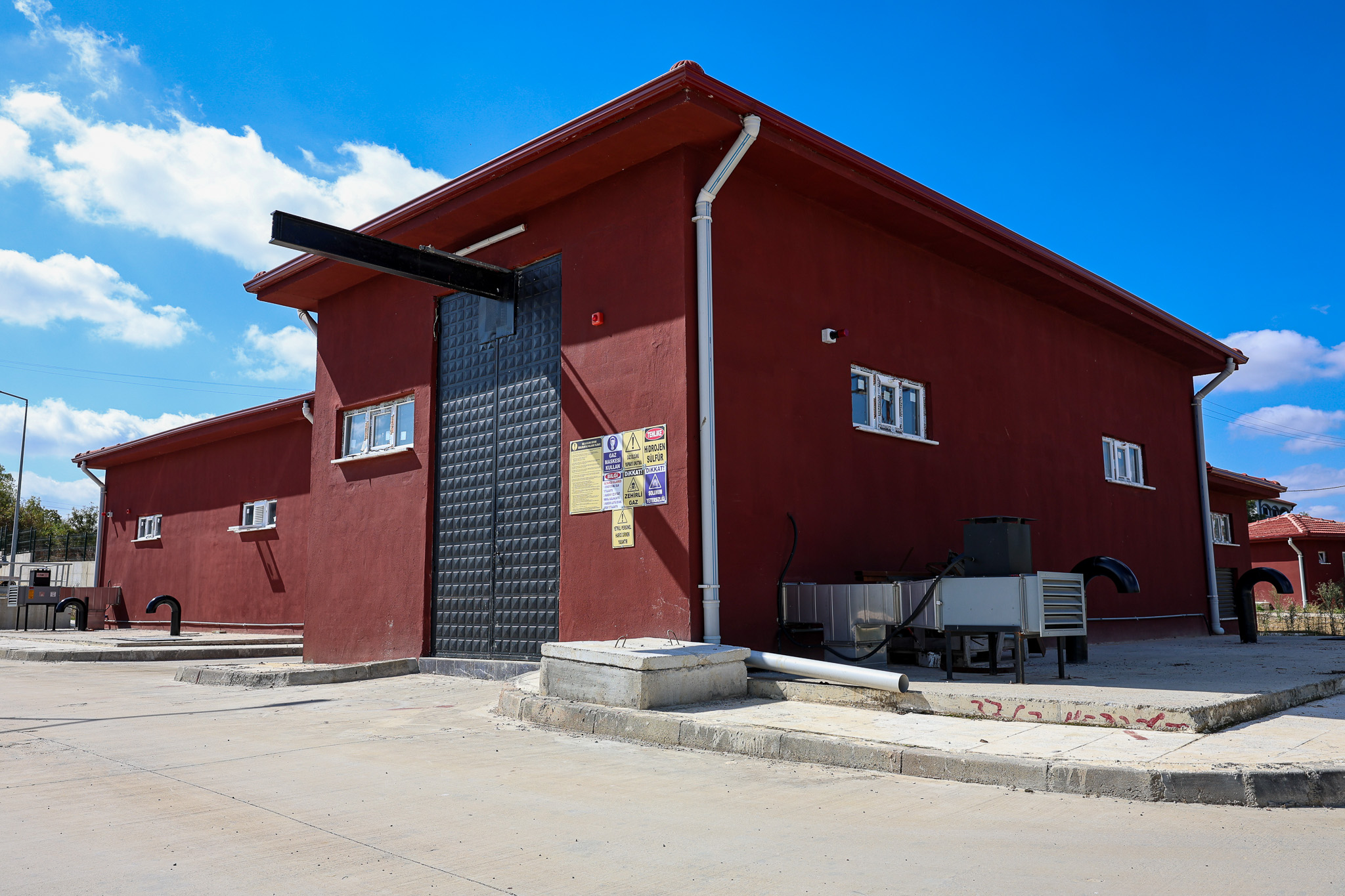 Kaynarca İleri Biyolojik Arıtma Tesisi ve 50 kilometrelik hat çalışmaya başladı