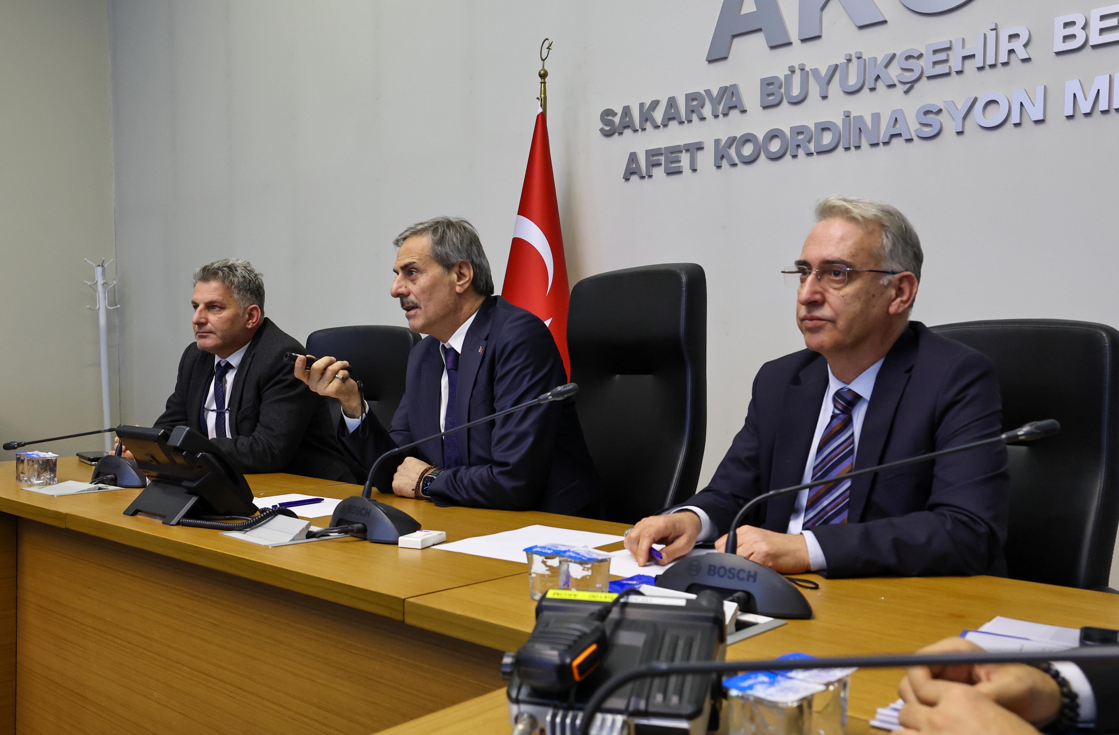 Sakarya'nın dev ulaşım projelerinde işler yolunda: Raylı sistem, Yazlık Kavşağı, Şehir Hastanesi bağlantı yolları, metrobüs