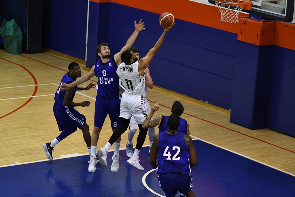 Büyükşehir Efes’e geçit vermedi