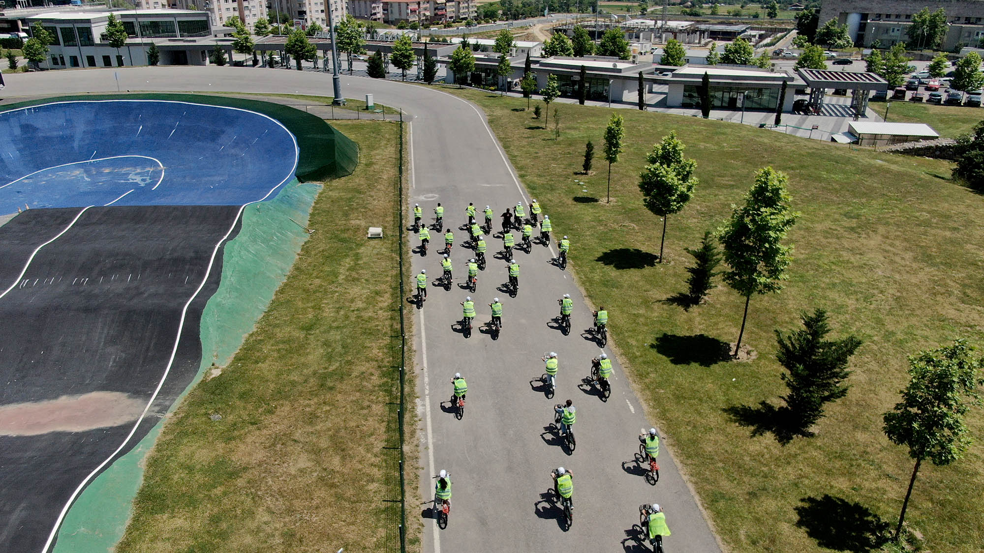 Dünya Bisiklet Günü’nde pedallar Filistinli çocuklar döndü