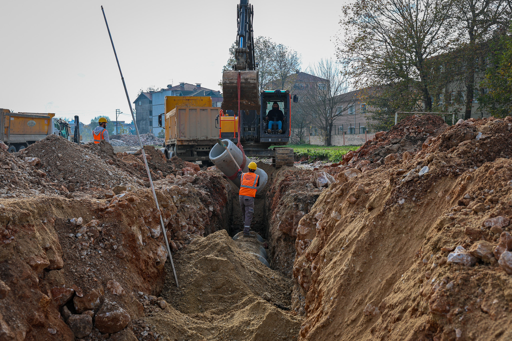 Alparslan Türkeş Caddesi’nde duble yol öncesi altyapı güçlendiriliyor