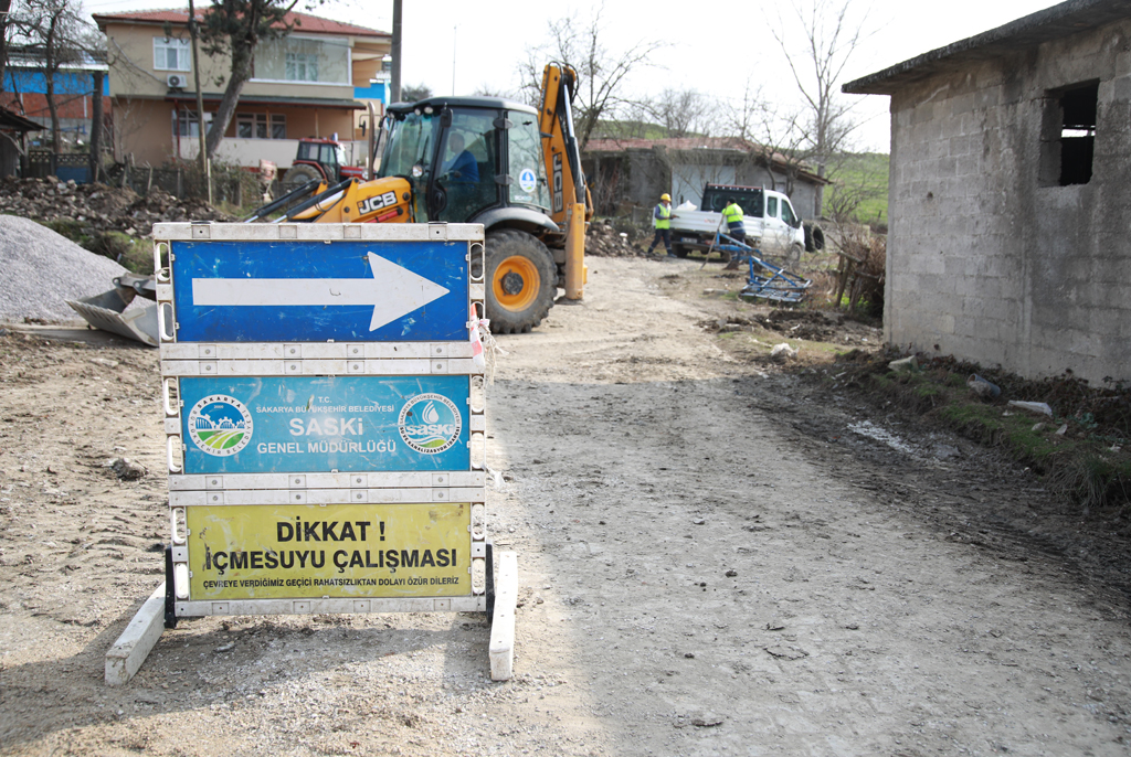 Kaynarca’da bir mahalle daha göl suyuyla buluşuyor