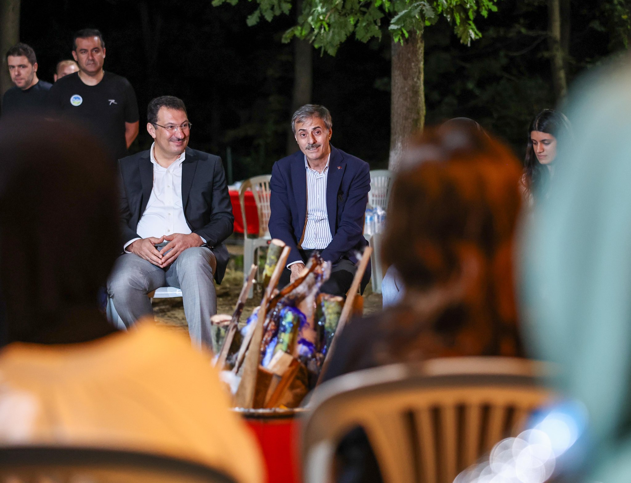 Yusuf Alemdar’dan kamp ateşi başında gençlere: “Bir hikayeniz olsun”