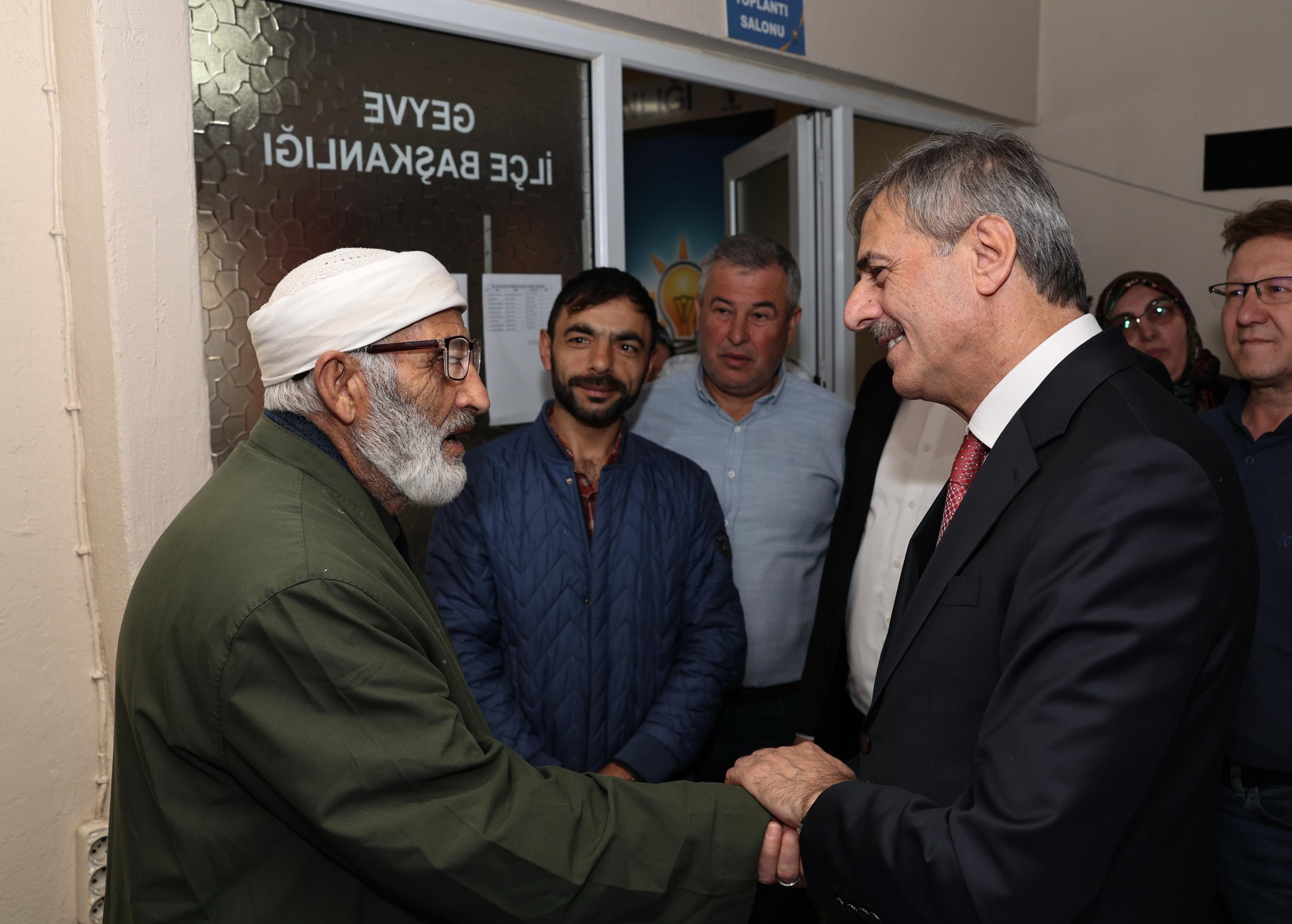 “Geyve için güzel yarınları birlikte inşa edeceğiz”