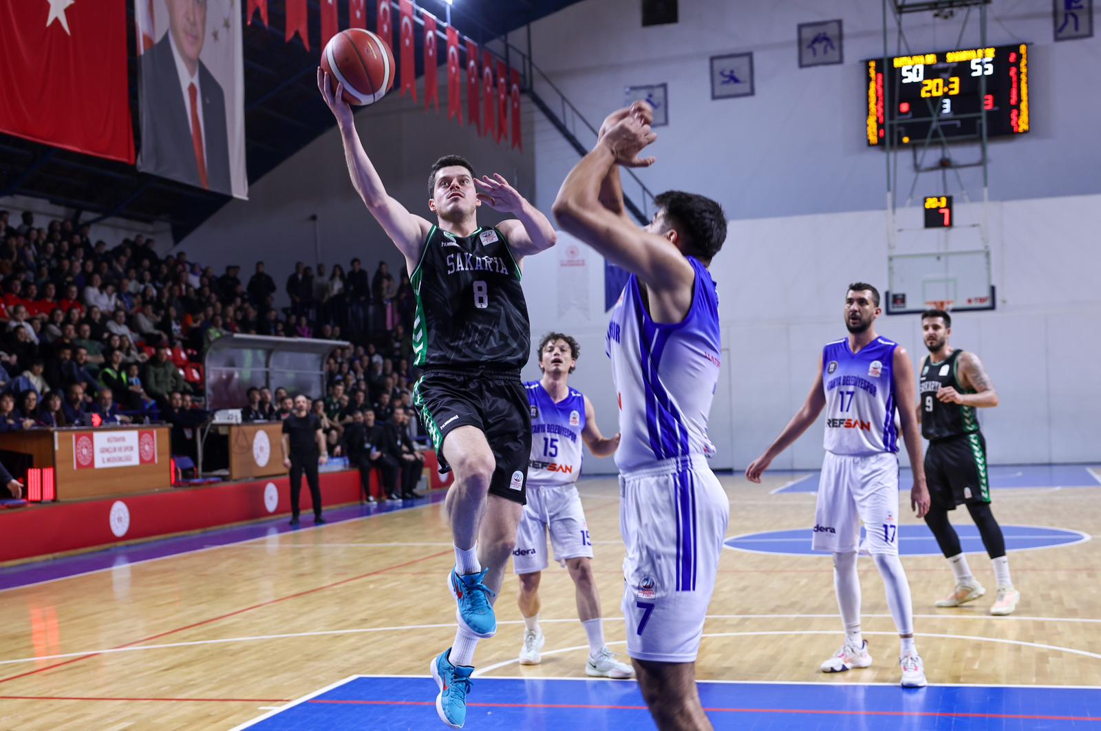Büyükşehir Basketbol şampiyonluk kupası için parkeye çıkıyor