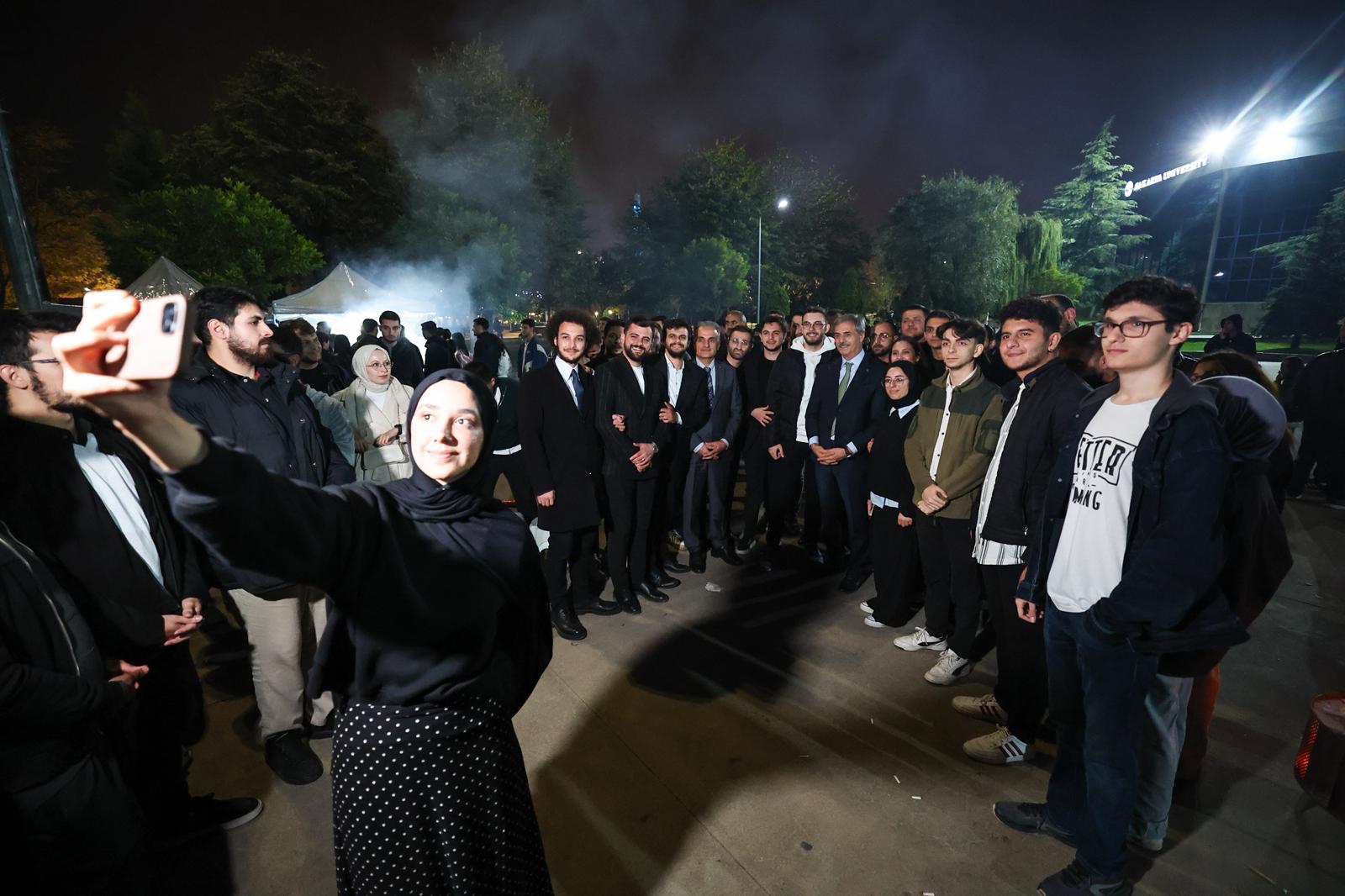 Kampüse İrtibat Ofisi, 7/24 Açık Kütüphane, Bilim Merkezi ve AKM…