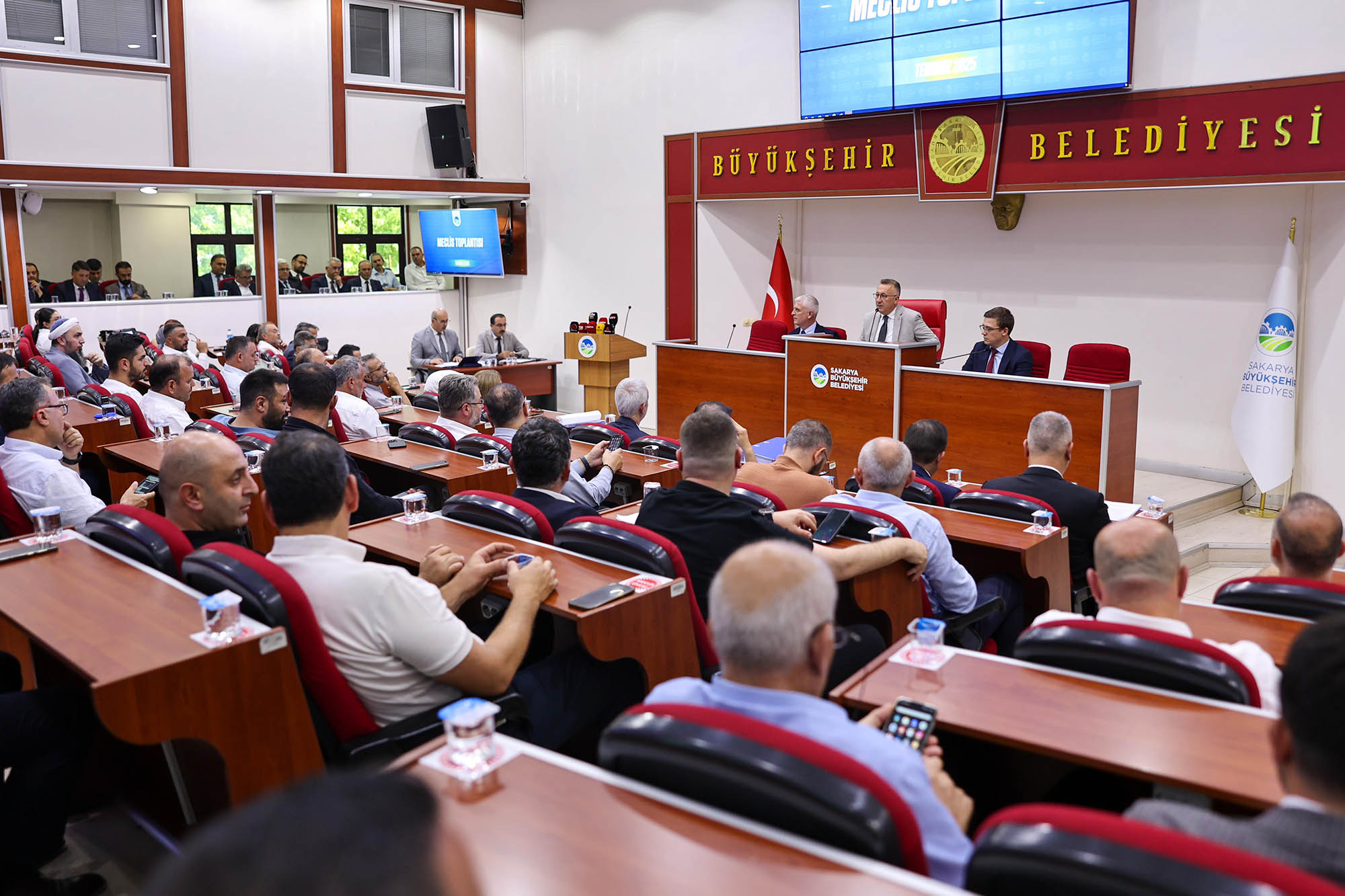 “Sakarya her alanda olduğu gibi ulaşımda da büyük bir dönüşüm sürecindedir”