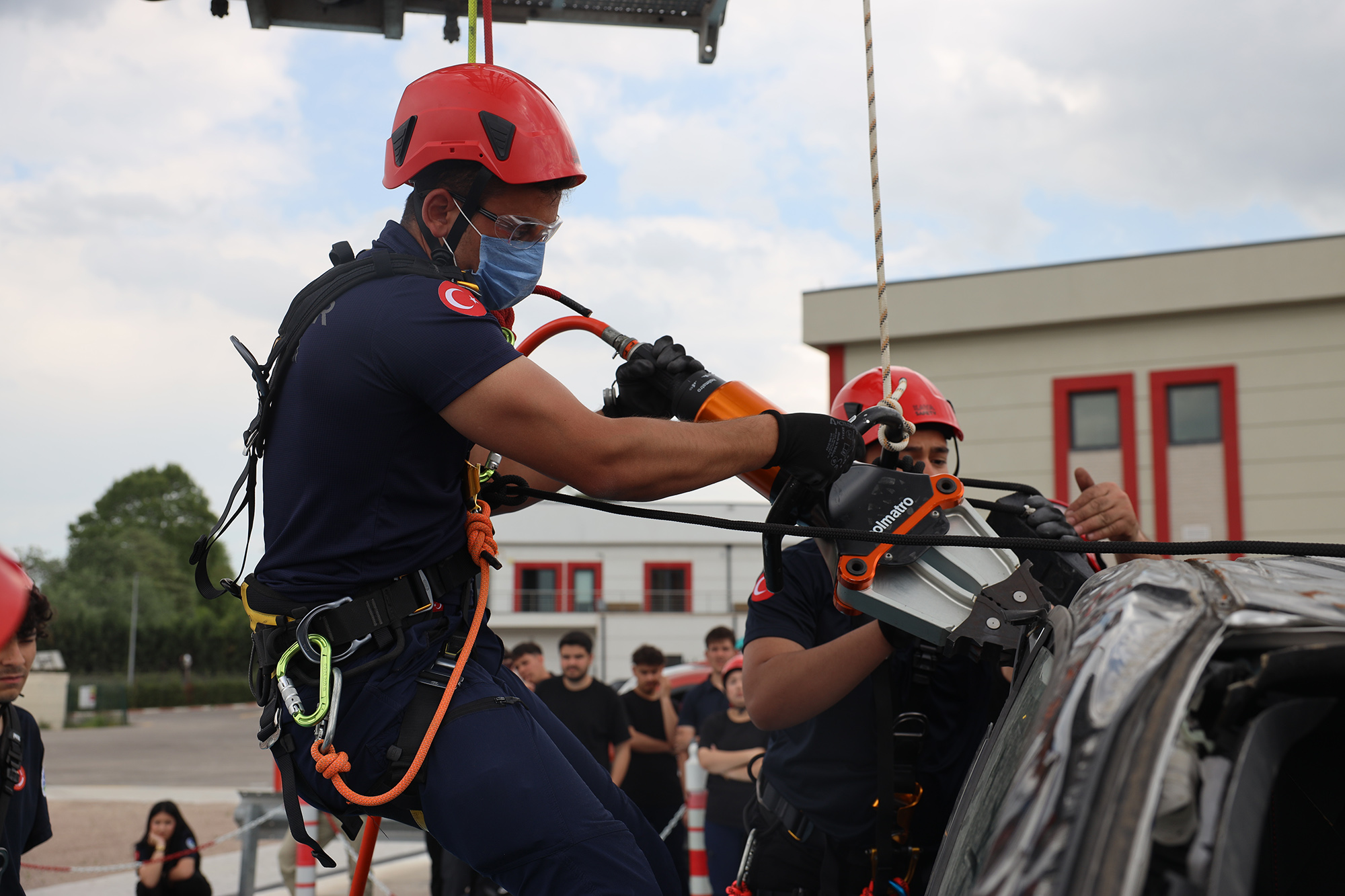 Gerçek sahnelerin aynısını yaşadılar: Geleceğin ateş savaşçıları nefes kesti…