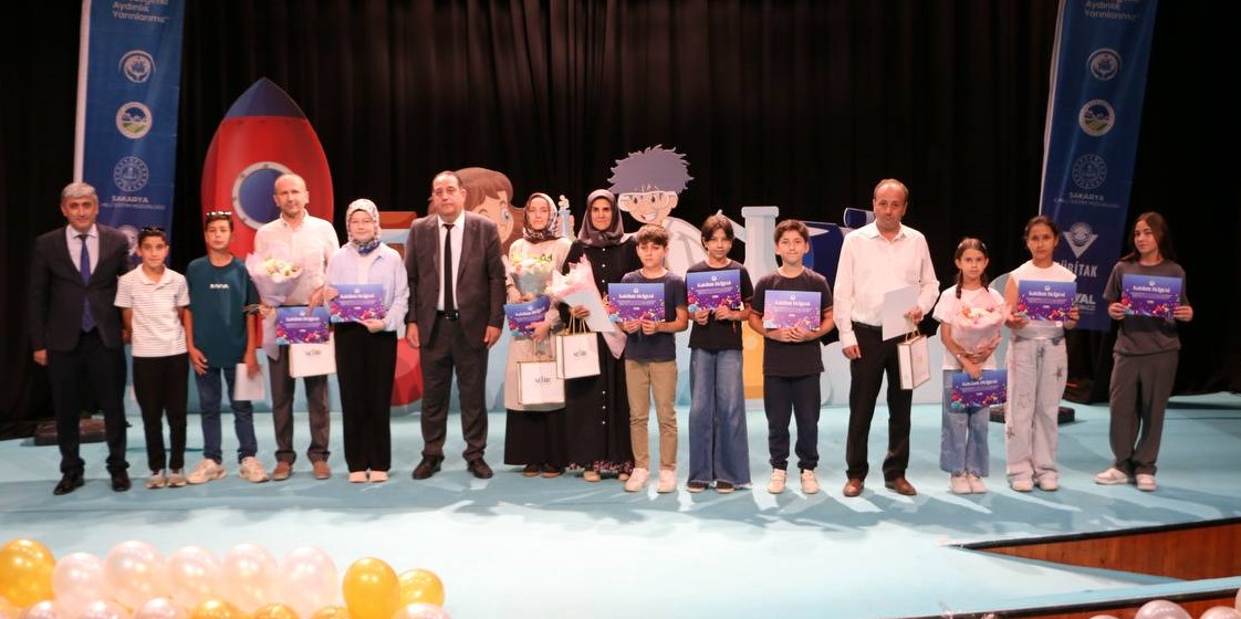 Bilim çocukları ödüllerine kavuştu