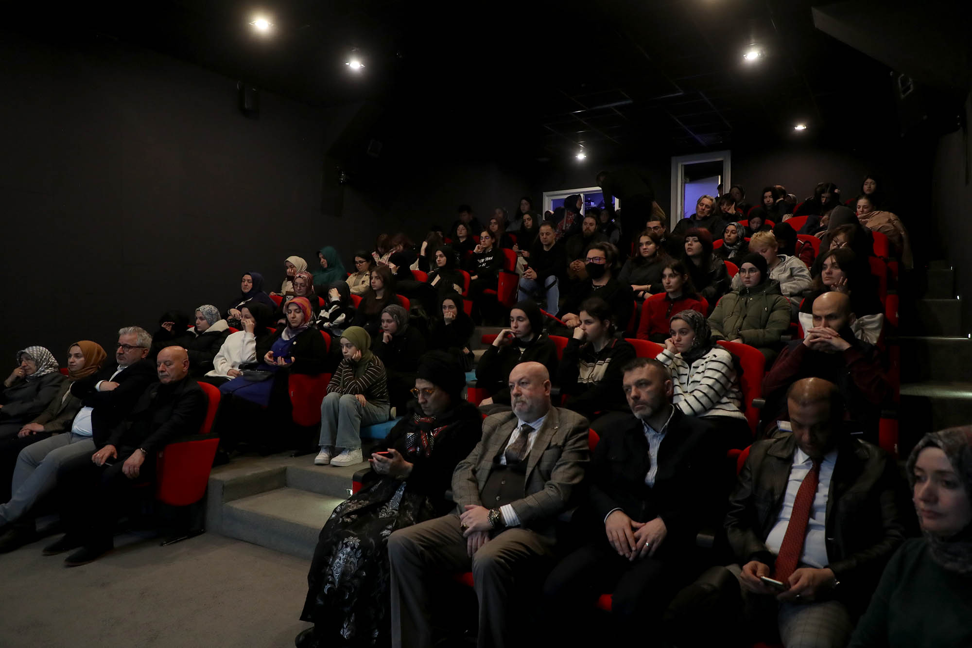 Hattat Prof. Dr. Mehmet Memiş’in anlatımıyla İstanbul Mushafı’nın eşsiz eserleri ve hat sanatı