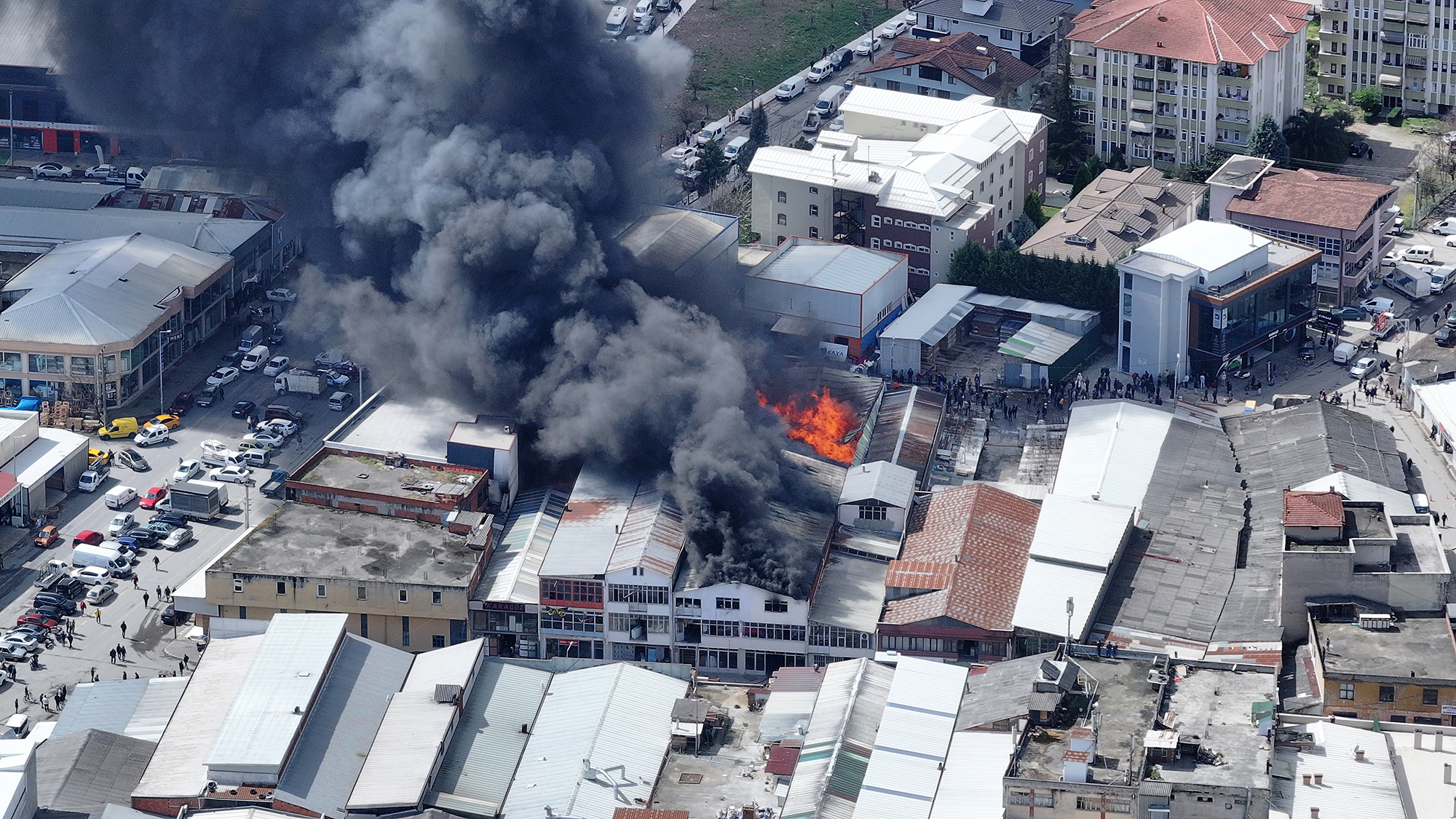 Büyükşehir yangınla ilgili son gelişmeyi duyurdu