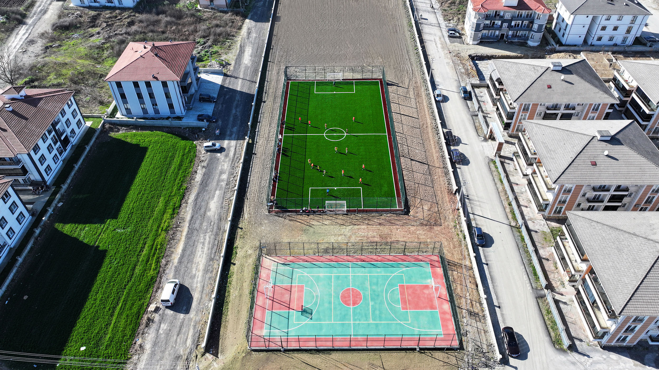 Sakarya’da 3 mahalle daha futbol, voleybol ve basketbol sahasına kavuşuyor