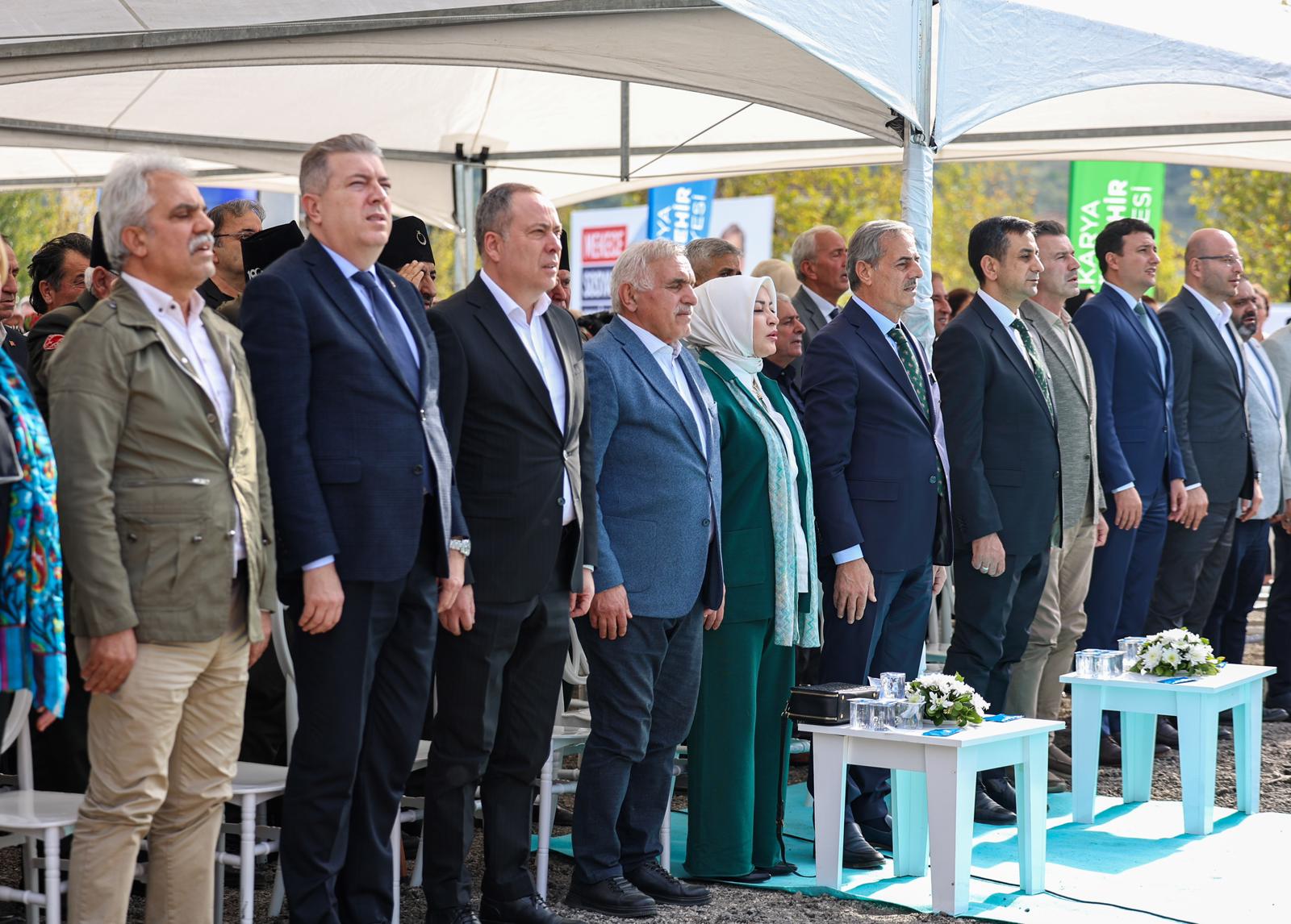 Mekece’de sosyal tesisin temeli atıldı: Yusuf Alemdar Pamukova’da yeni müjdeleri paylaştı