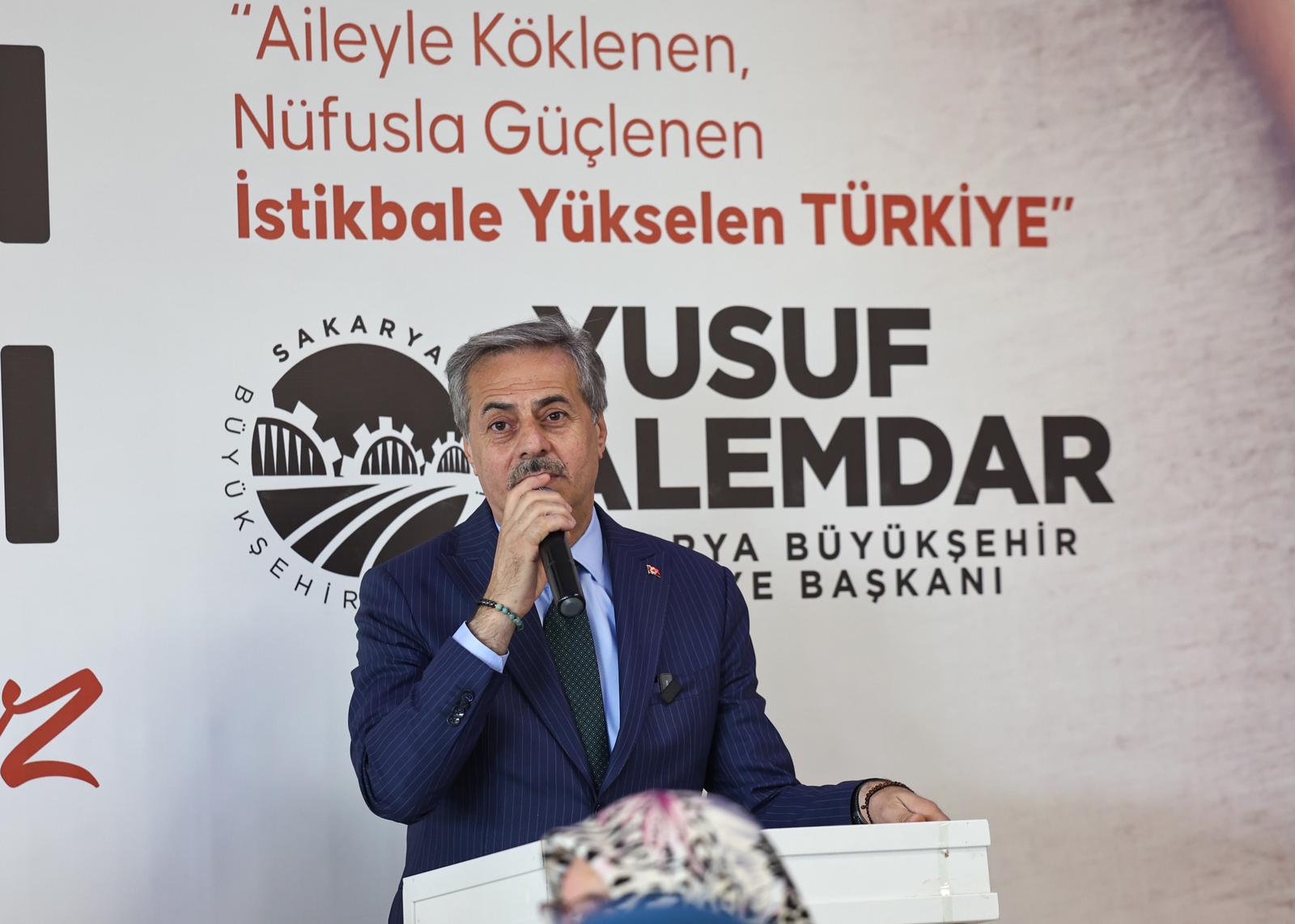 Yusuf Alemdar YADEM sakinleri ve çiftlerle aynı sofrada: “Aile, her şeydir”