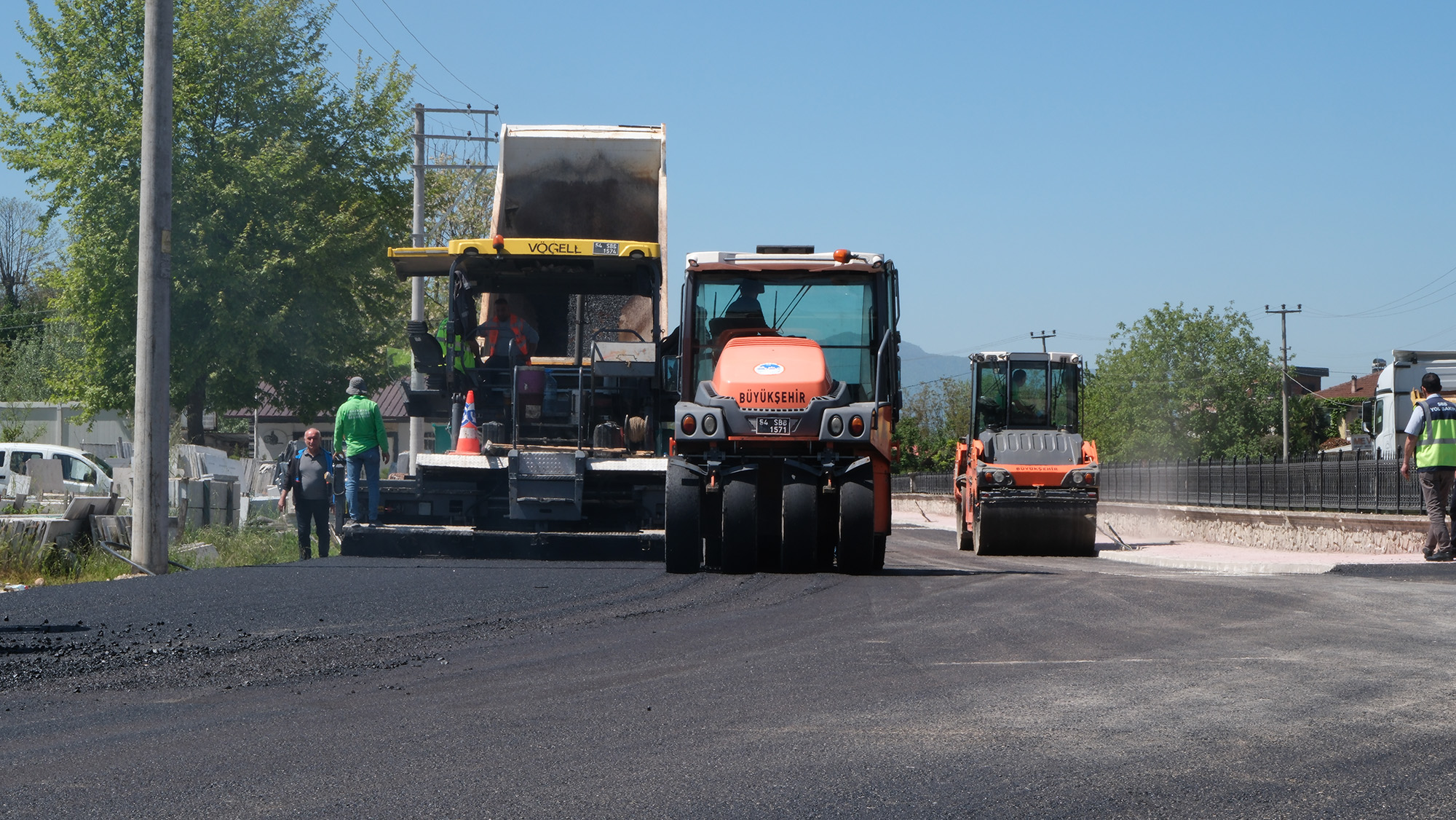 Akyazı’da duble yol ve rekreasyon projesi tamamlanıyor