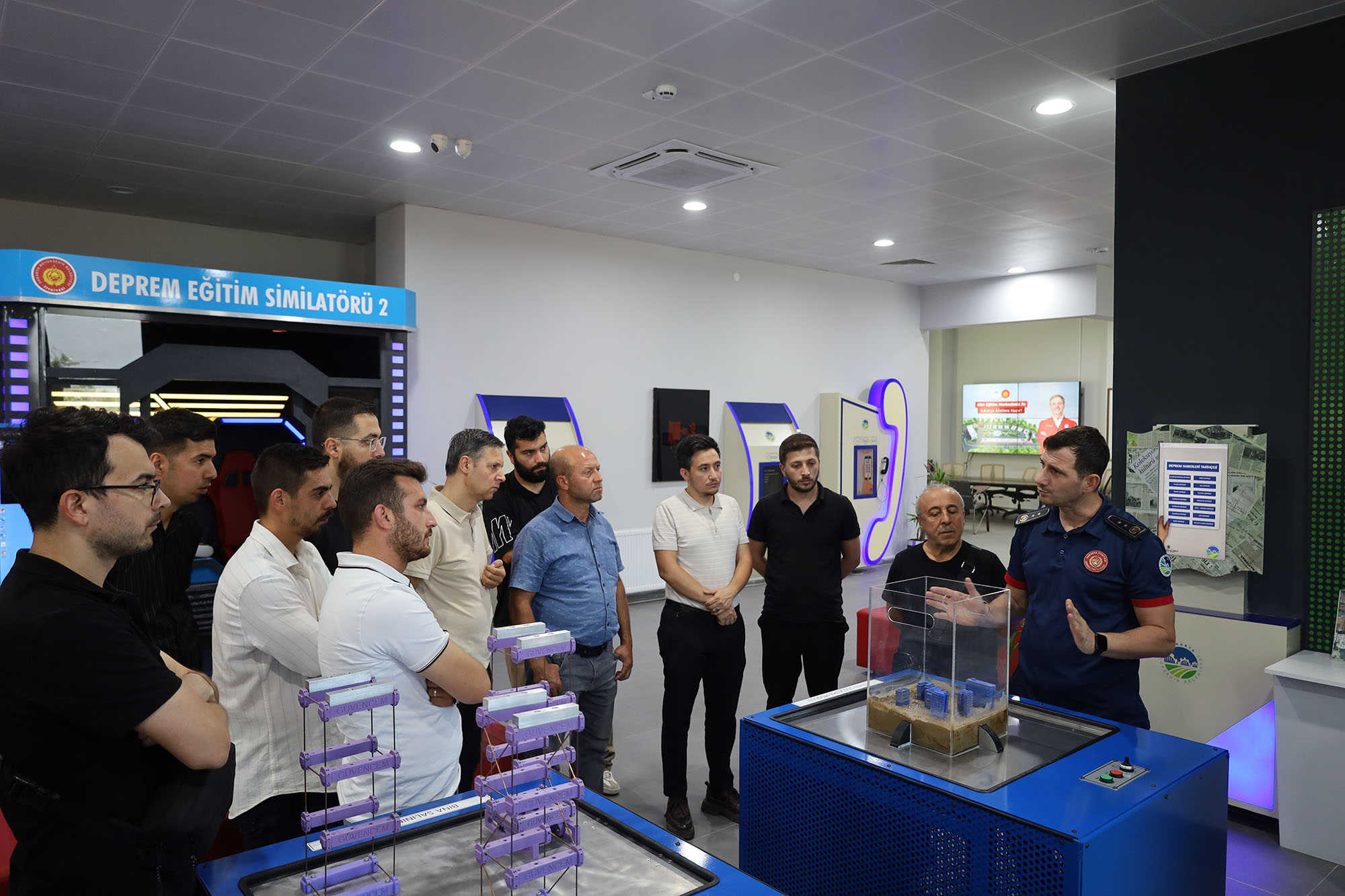 Sakarya’nın kahraman itfaiyecileri 10 ayda 11 bin 595 olaya müdahale etti